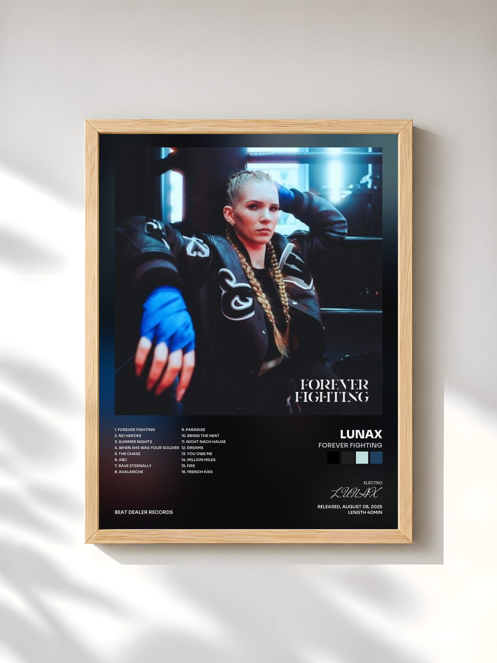 #bois Tableau de l'album Forever Fighting de LUNAX, cadre en bois brut, imprimé et encadré en France