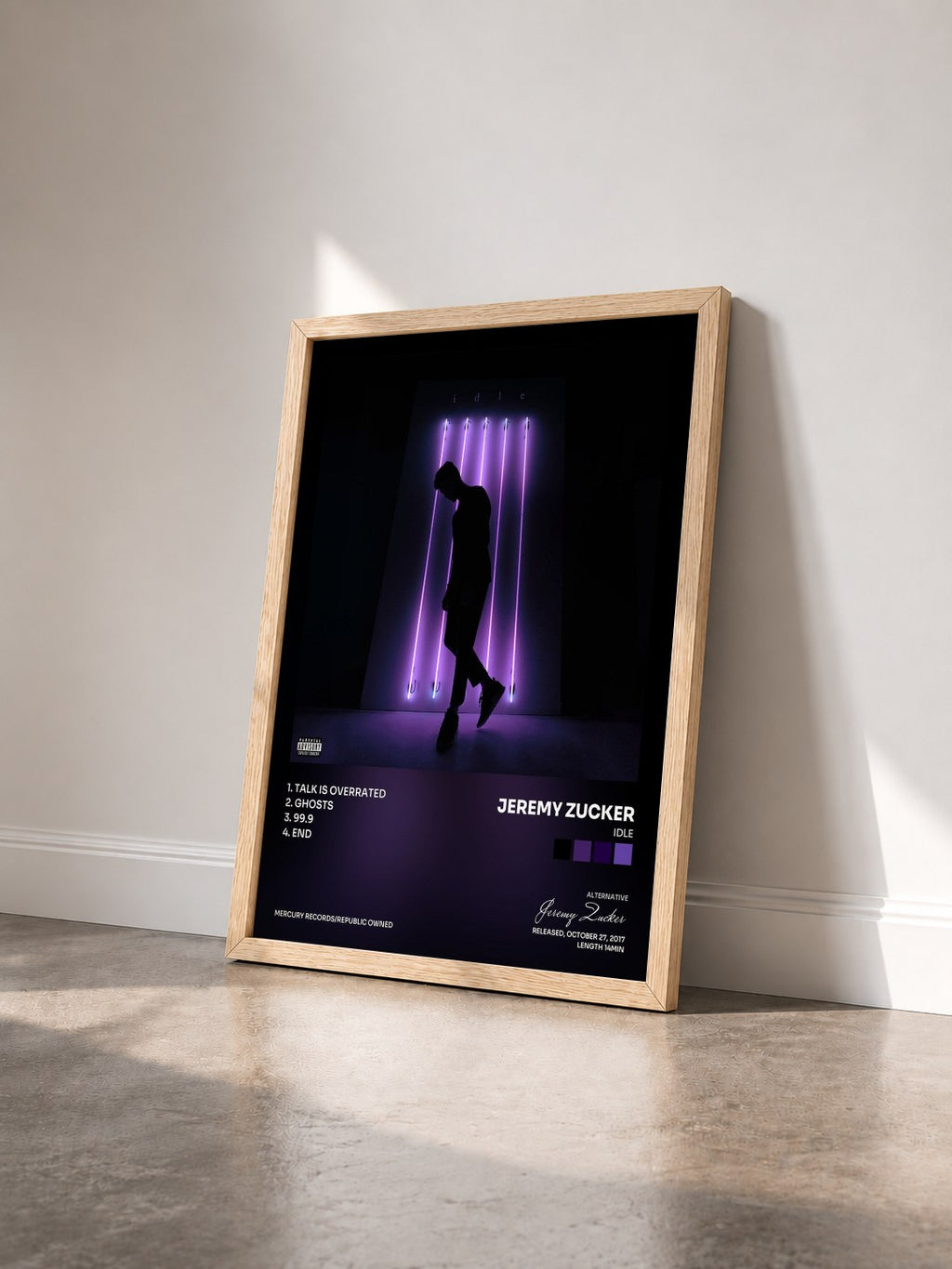 #bois Tableau de l'album idle de Jeremy Zucker vu de trois quarts, cadre en bois brut