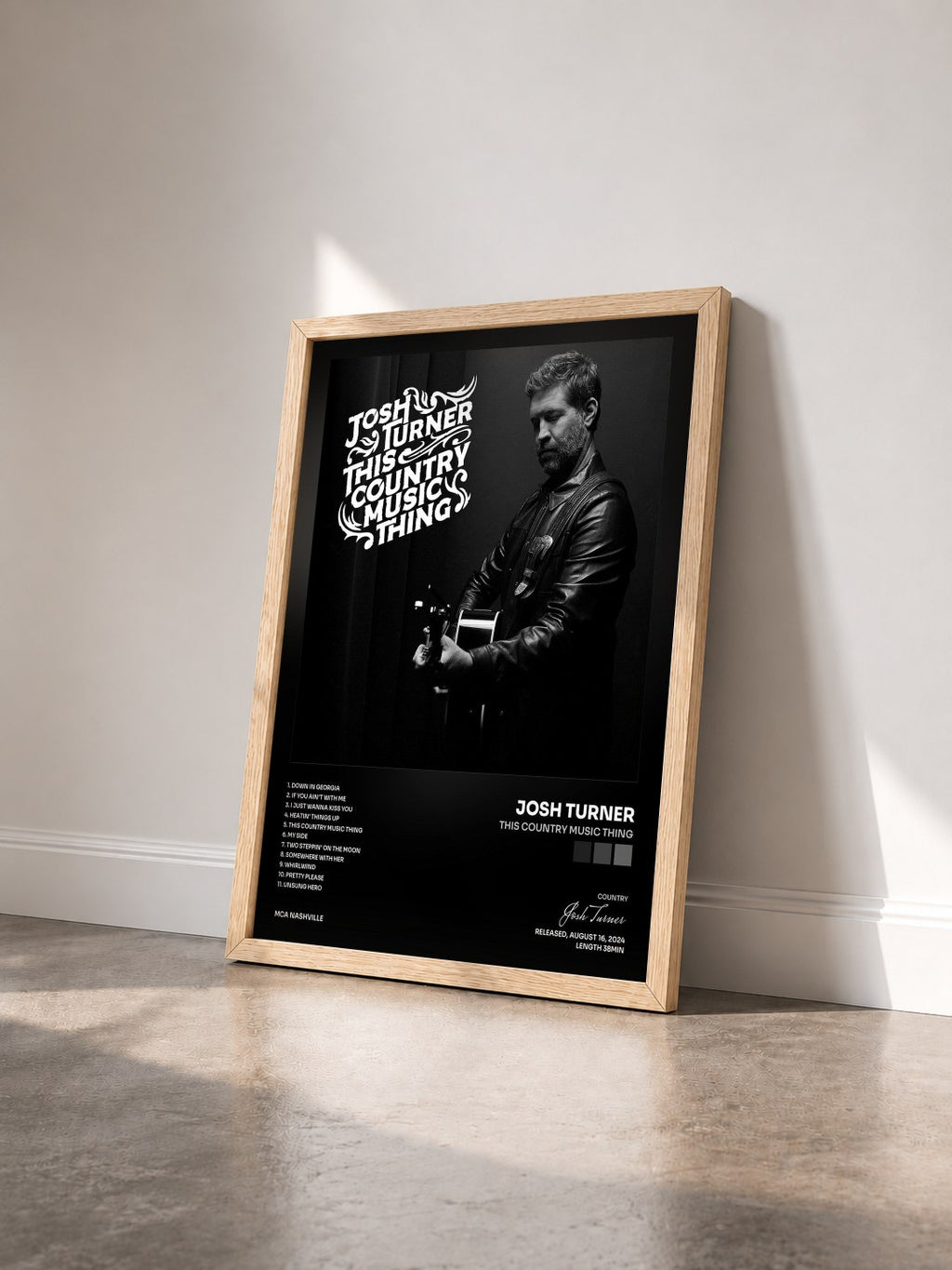 #bois Tableau de l'album This Country Music Thing de Josh Turner vu de trois quarts, cadre en bois brut