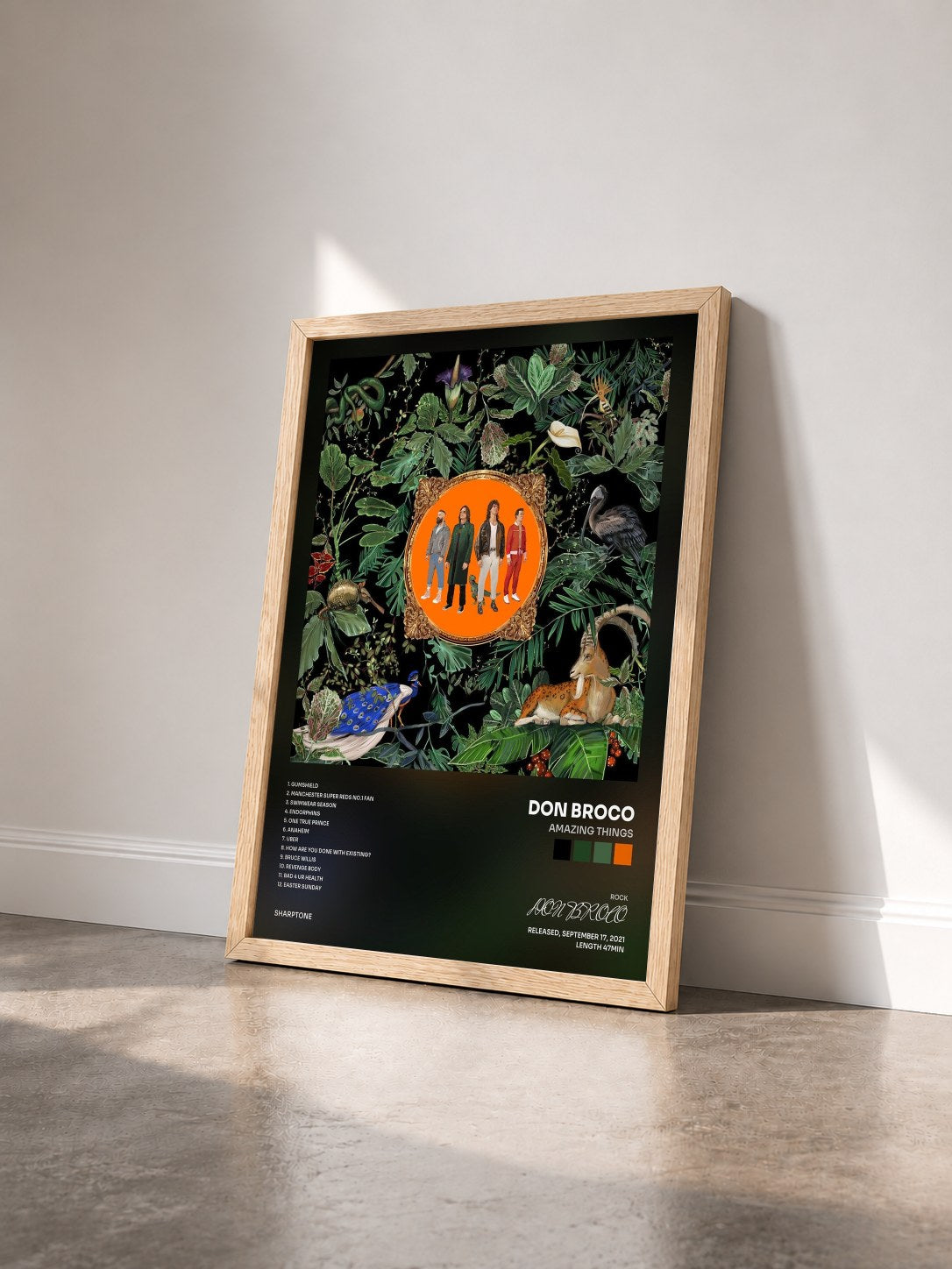 #bois Tableau de l'album Amazing Things de DON BROCO vu de trois quarts, cadre en bois brut