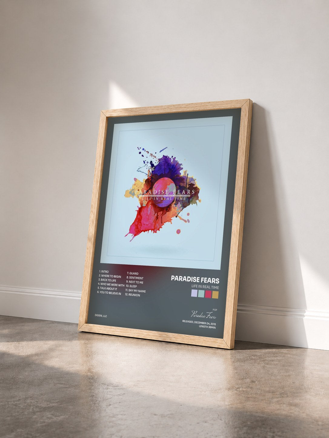 #bois Tableau de l'album Life In Real Time de Paradise Fears vu de trois quarts, cadre en bois brut