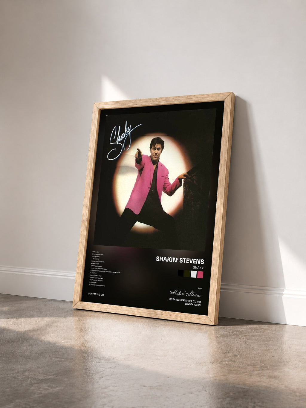 #bois Tableau de l'album Shaky de Shakin' Stevens vu de trois quarts, cadre en bois brut