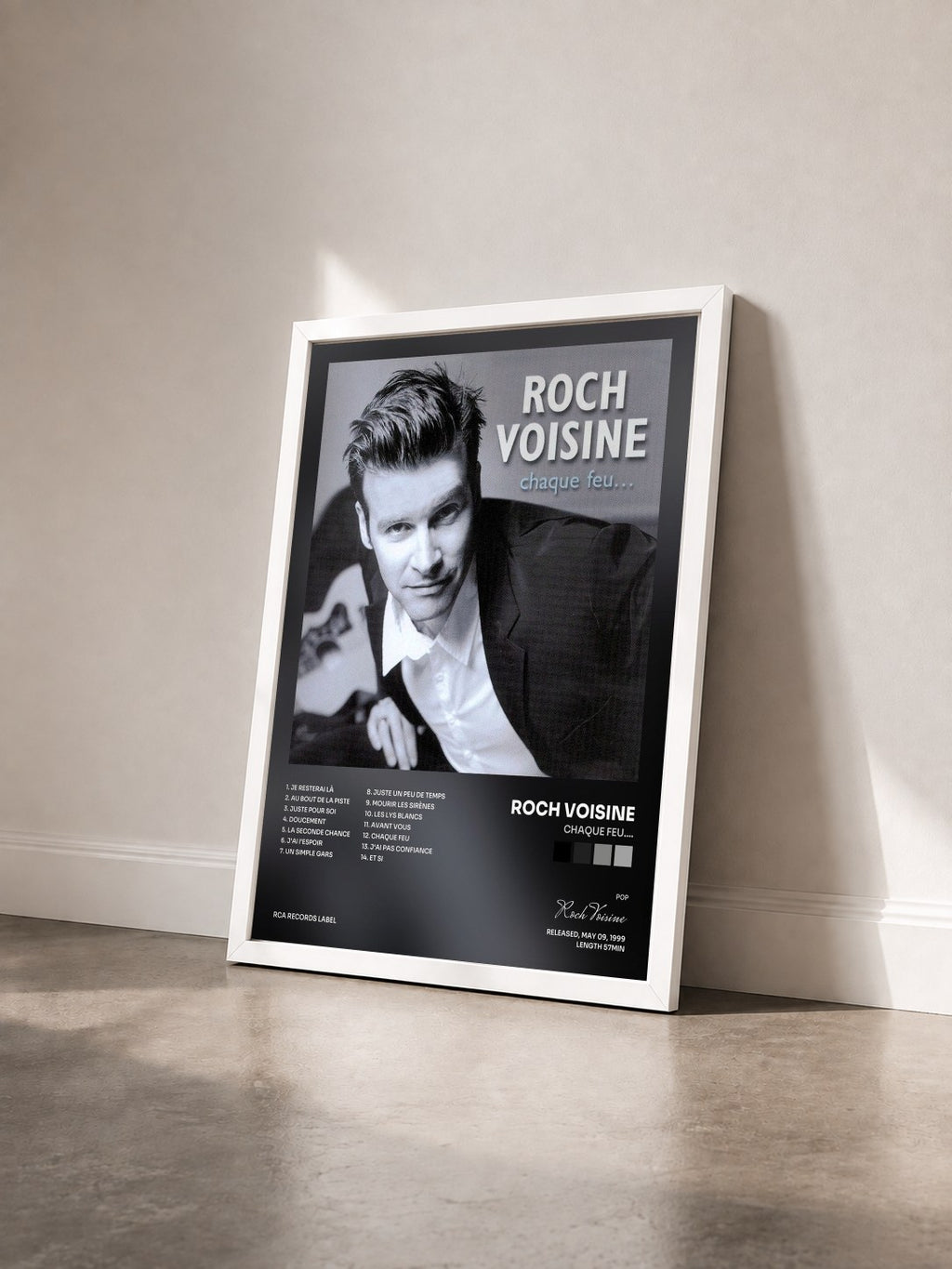 #blanc Tableau de l'album Chaque Feu... de Roch Voisine vu de trois quarts, cadre blanc
