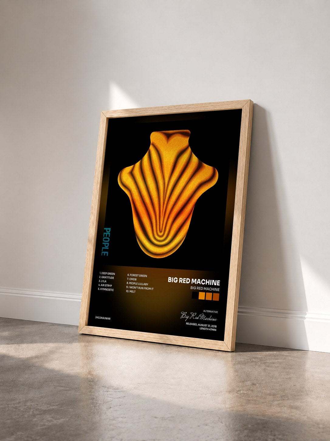 #bois Tableau de l'album Big Red Machine de Big Red Machine vu de trois quarts, cadre en bois brut
