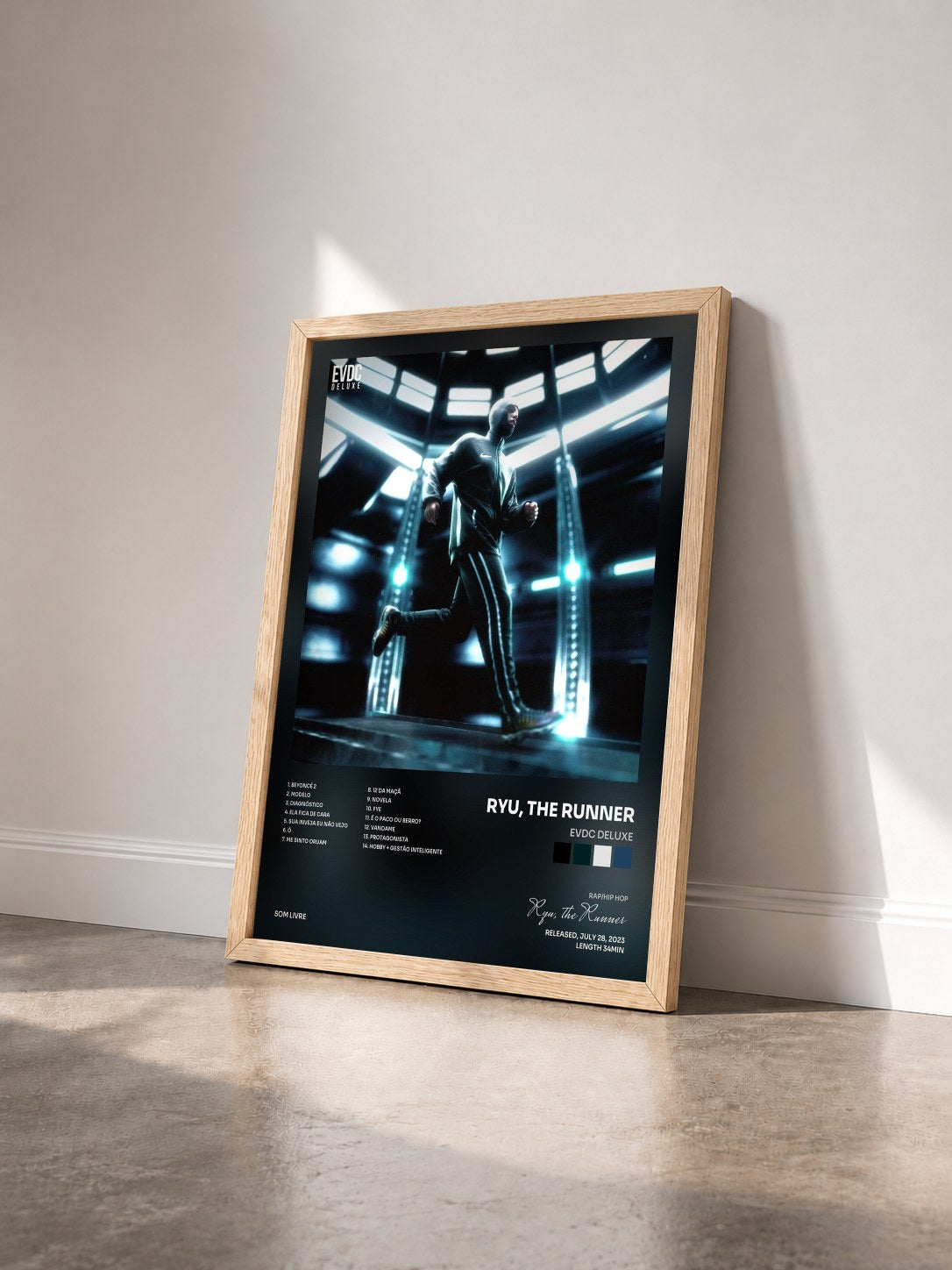 #bois Tableau de l'album EVDC DELUXE de Ryu, the Runner vu de trois quarts, cadre en bois brut