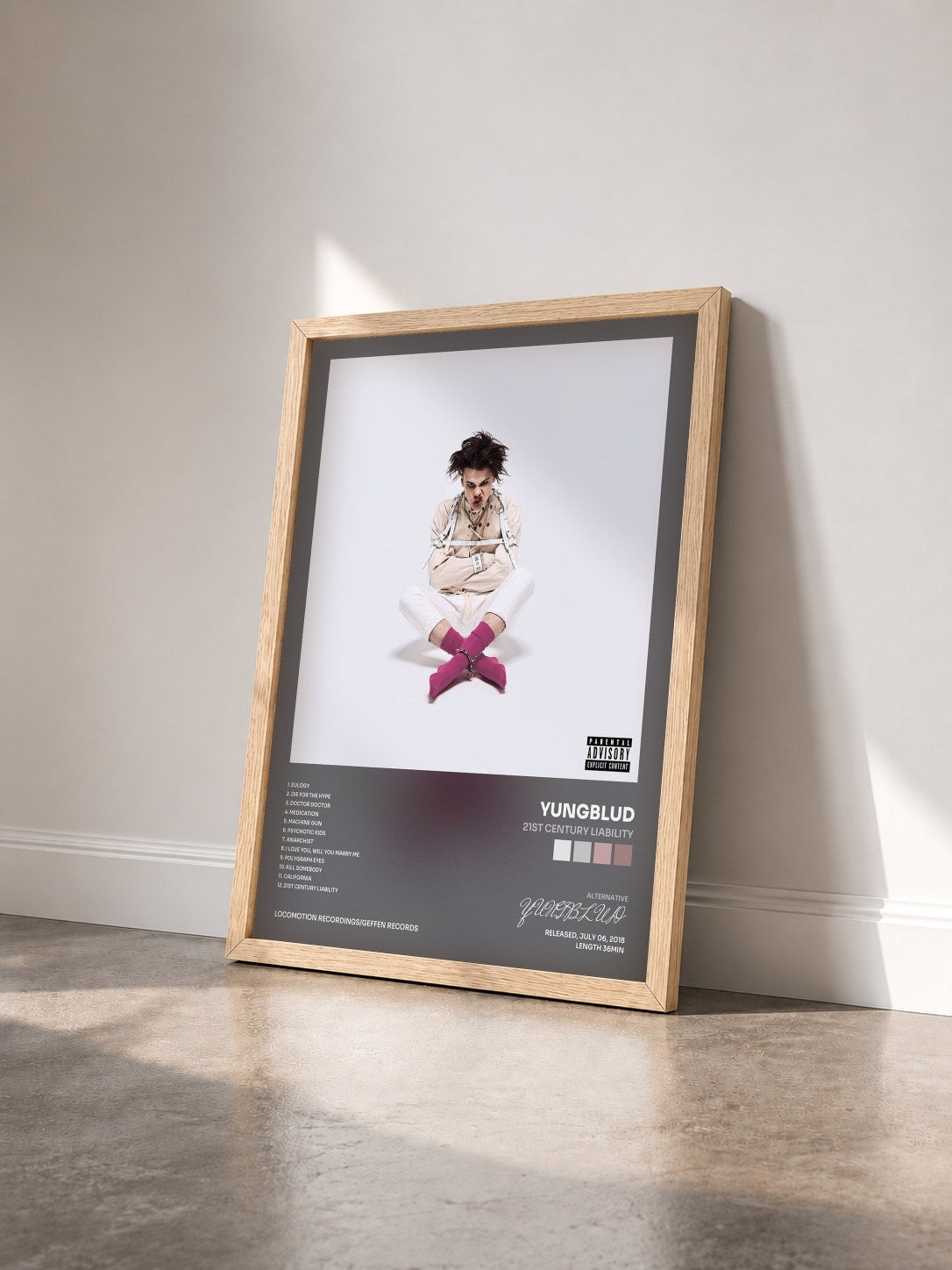 #bois Tableau de l'album 21st Century Liability de YUNGBLUD vu de trois quarts, cadre en bois brut