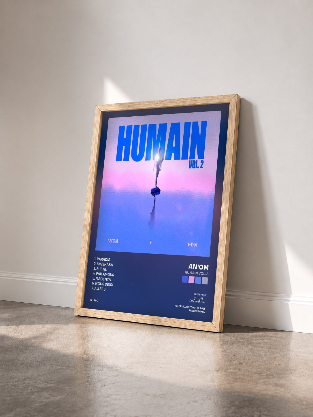#bois Tableau de l'album Humain Vol. 2 de An'Om vu de trois quarts, cadre en bois brut