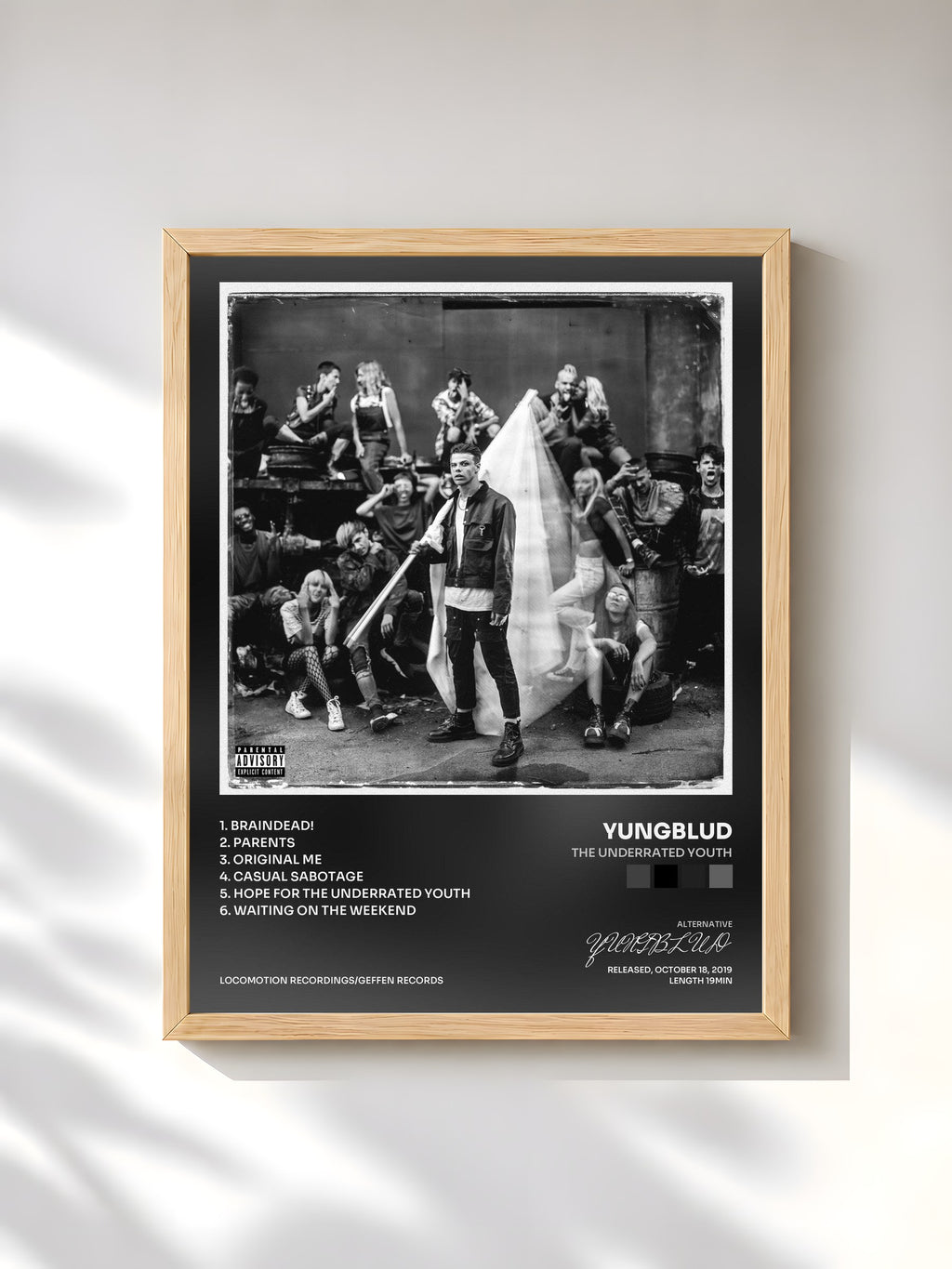 #bois Tableau de l'album the underrated youth de YUNGBLUD, cadre en bois brut, imprimé et encadré en France