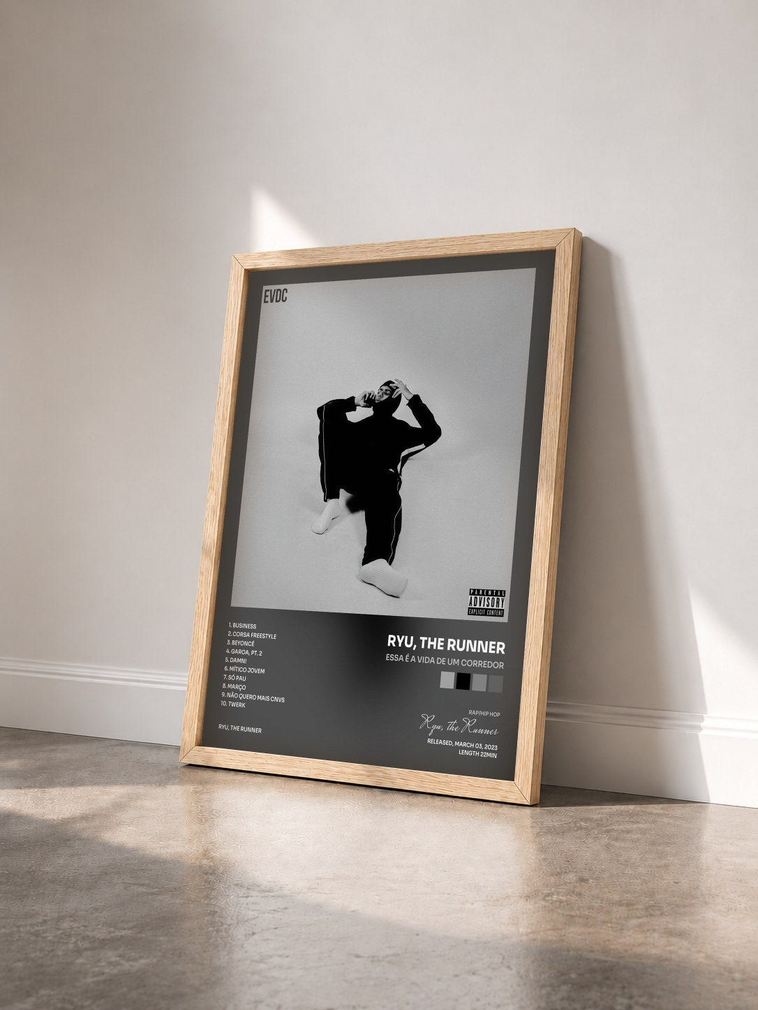 #bois Tableau de l'album Essa é a Vida de um Corredor de Ryu, the Runner vu de trois quarts, cadre en bois brut