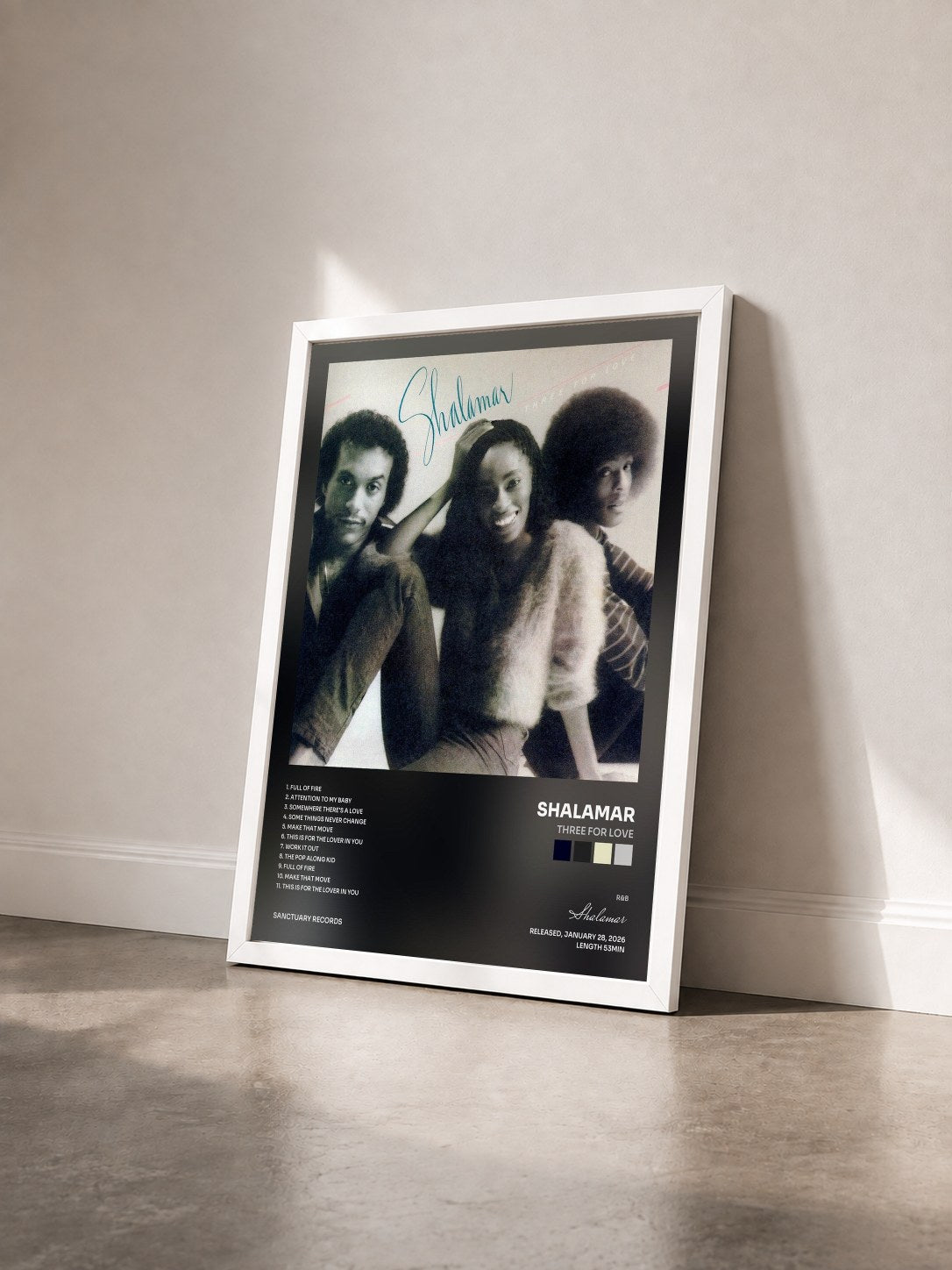 #blanc Tableau de l'album Three for Love de Shalamar vu de trois quarts, cadre blanc