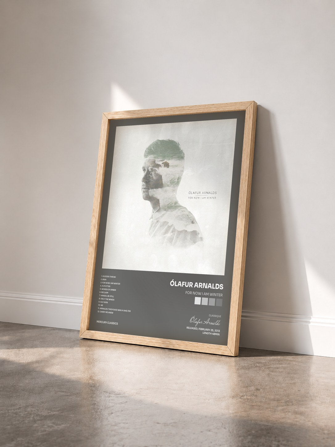 #bois Tableau de l'album For Now I Am Winter de Ólafur Arnalds vu de trois quarts, cadre en bois brut