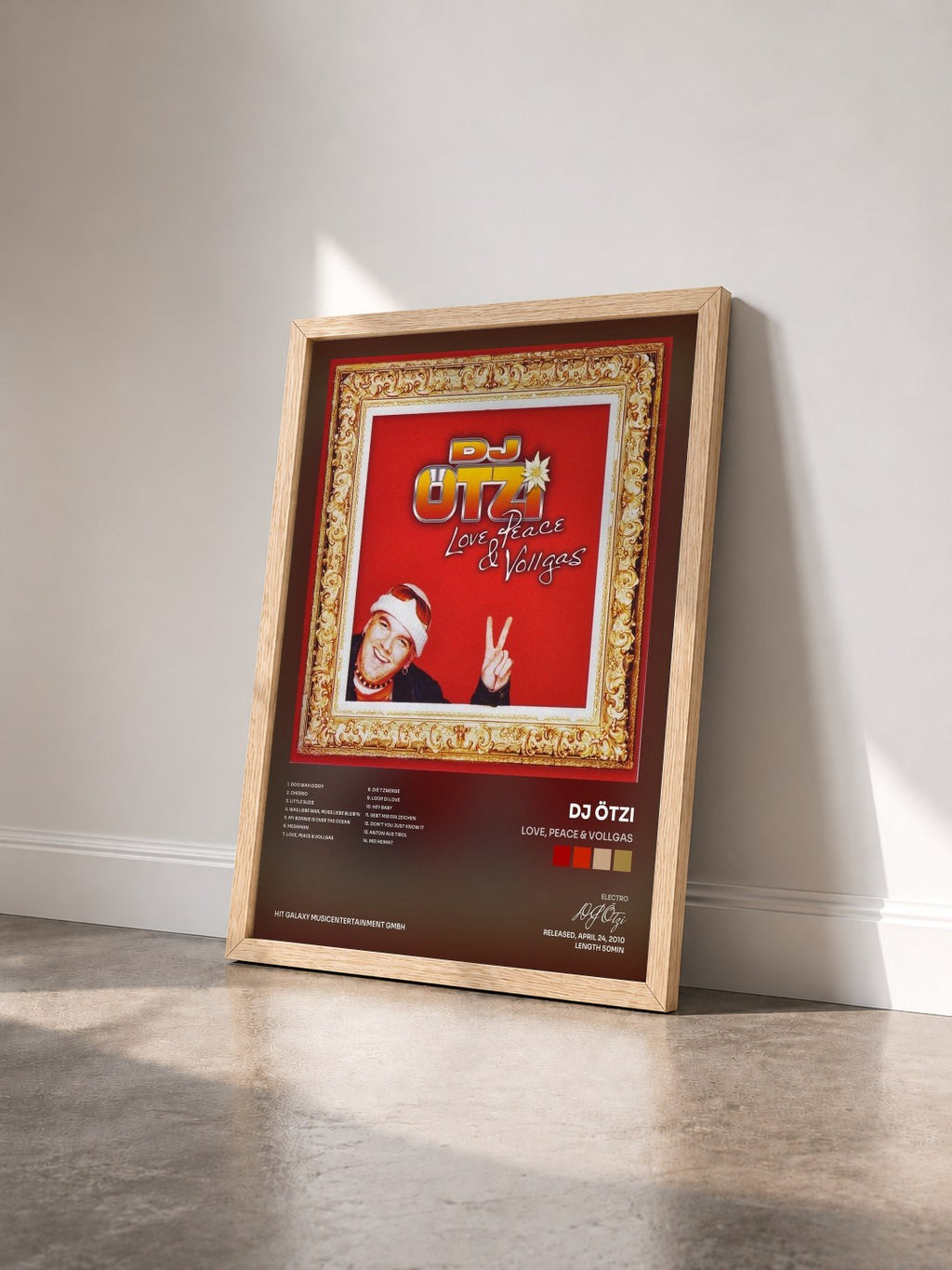 #bois Tableau de l'album Love, Peace & Vollgas de DJ Ötzi vu de trois quarts, cadre en bois brut