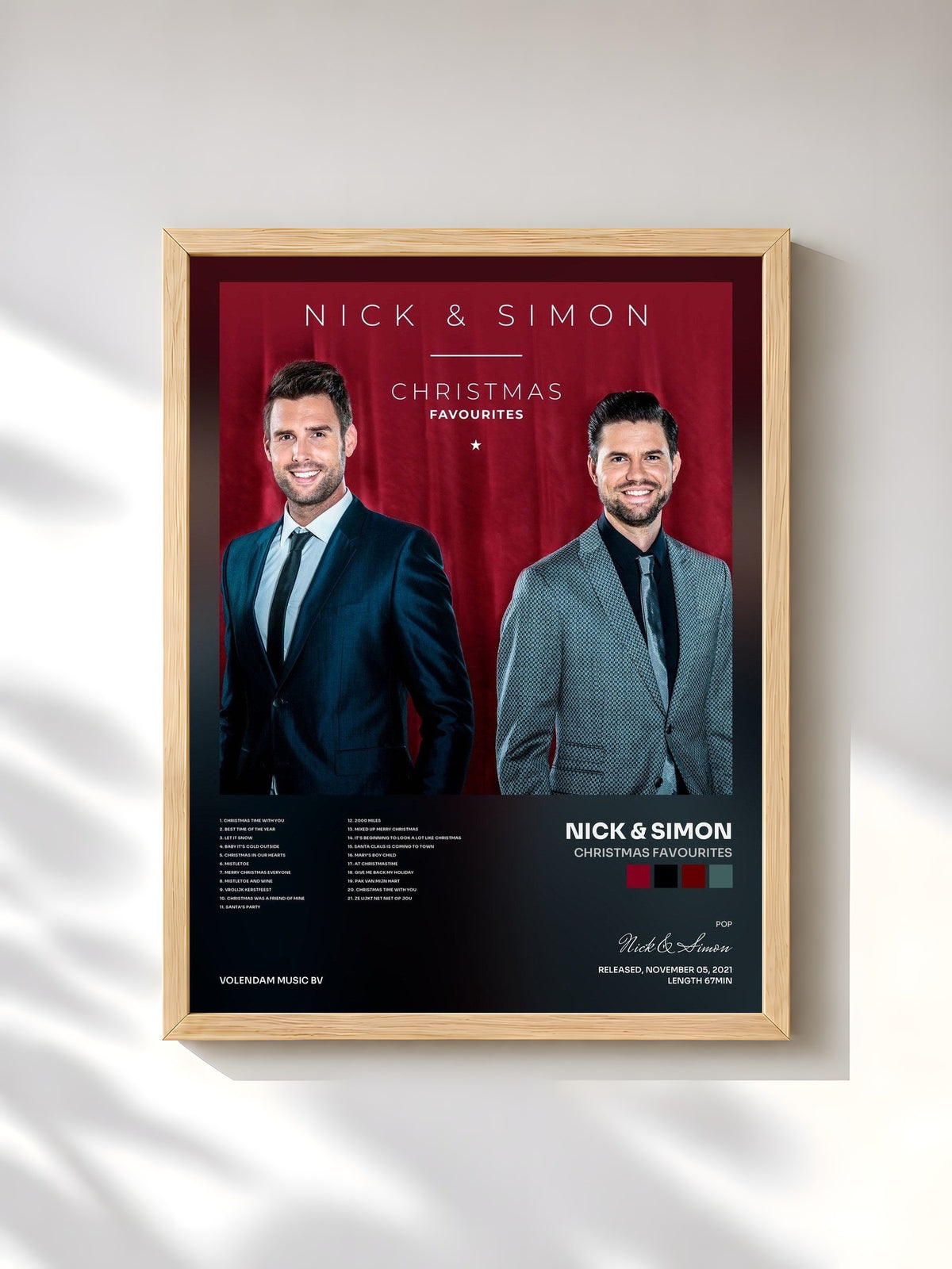 #bois Tableau de l'album Christmas Favourites de Nick & Simon, cadre en bois brut, imprimé et encadré en France