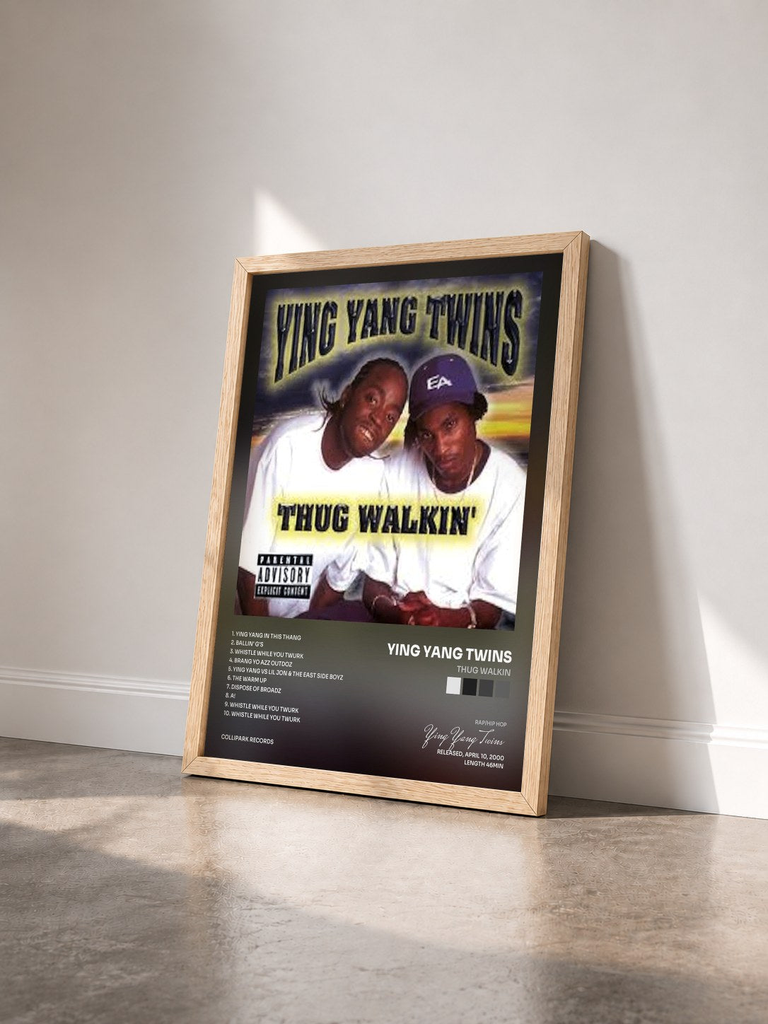 #bois Tableau de l'album Thug Walkin de Ying Yang Twins vu de trois quarts, cadre en bois brut