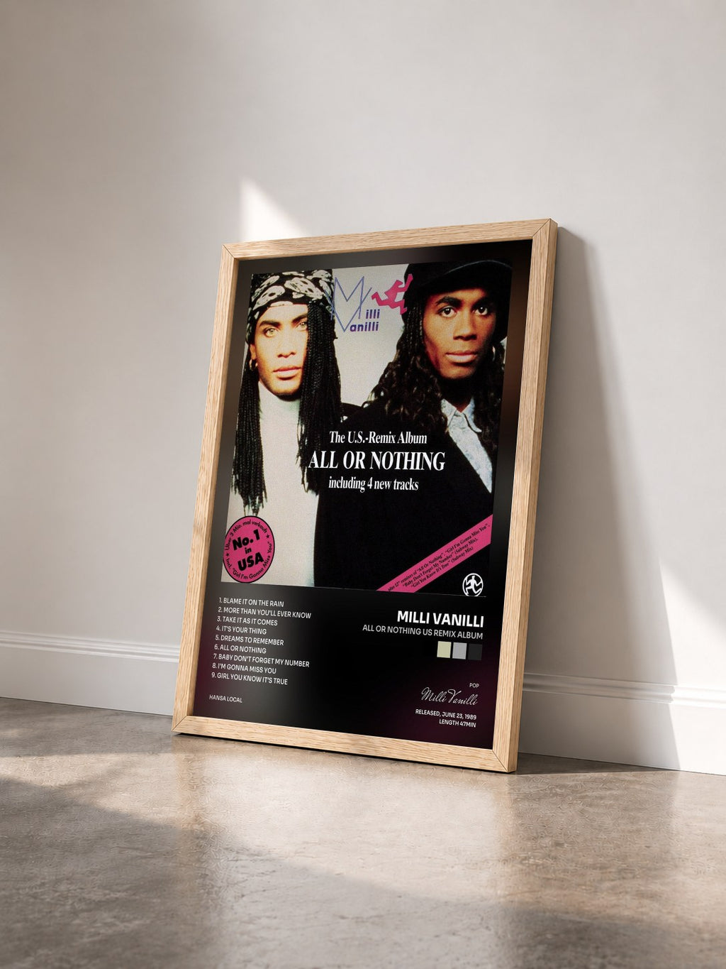 #bois Tableau de l'album All Or Nothing US Remix Album de Milli Vanilli vu de trois quarts, cadre en bois brut