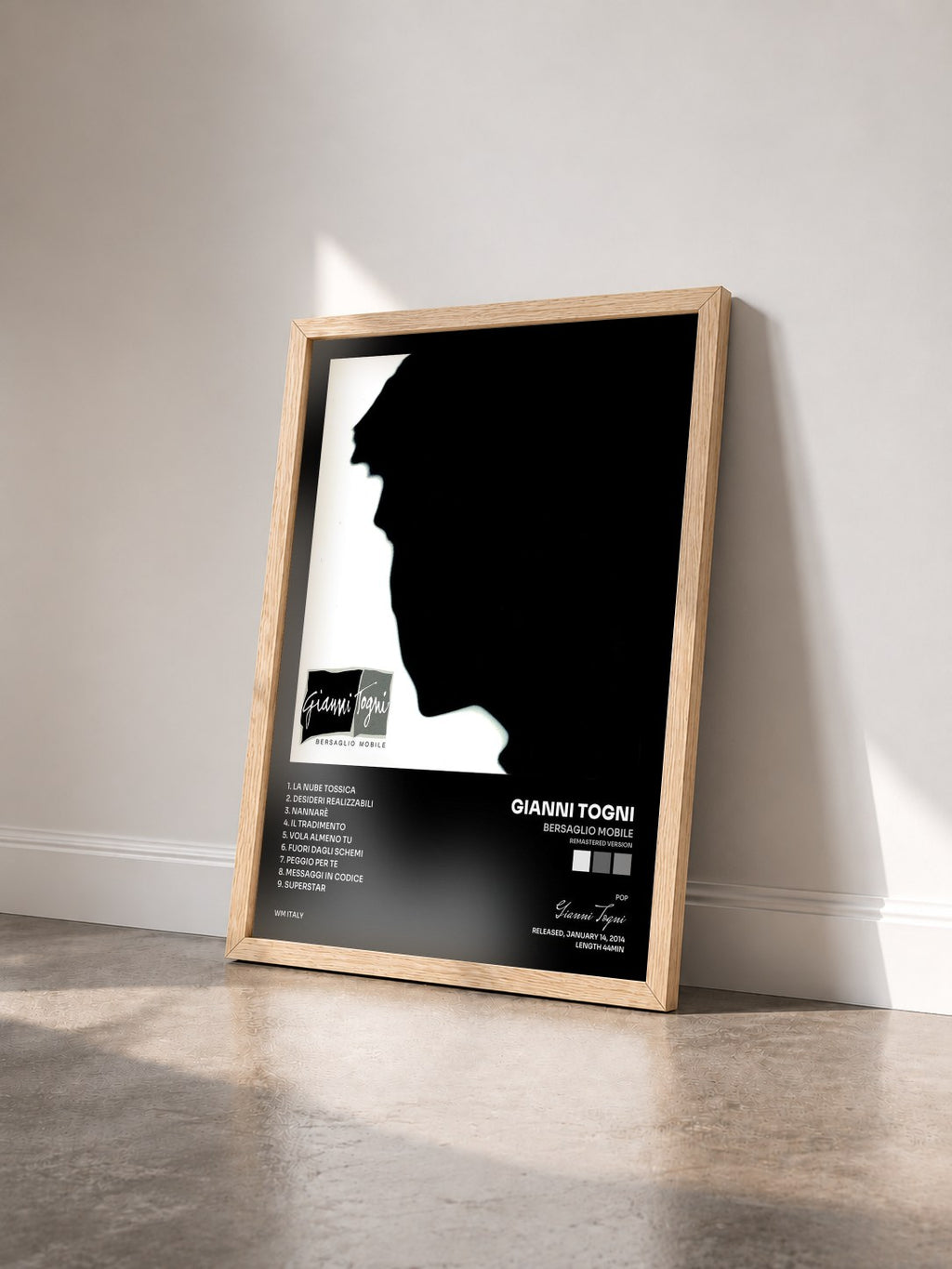 #bois Tableau de l'album Bersaglio mobile (Remastered Version) de Gianni Togni vu de trois quarts, cadre en bois brut