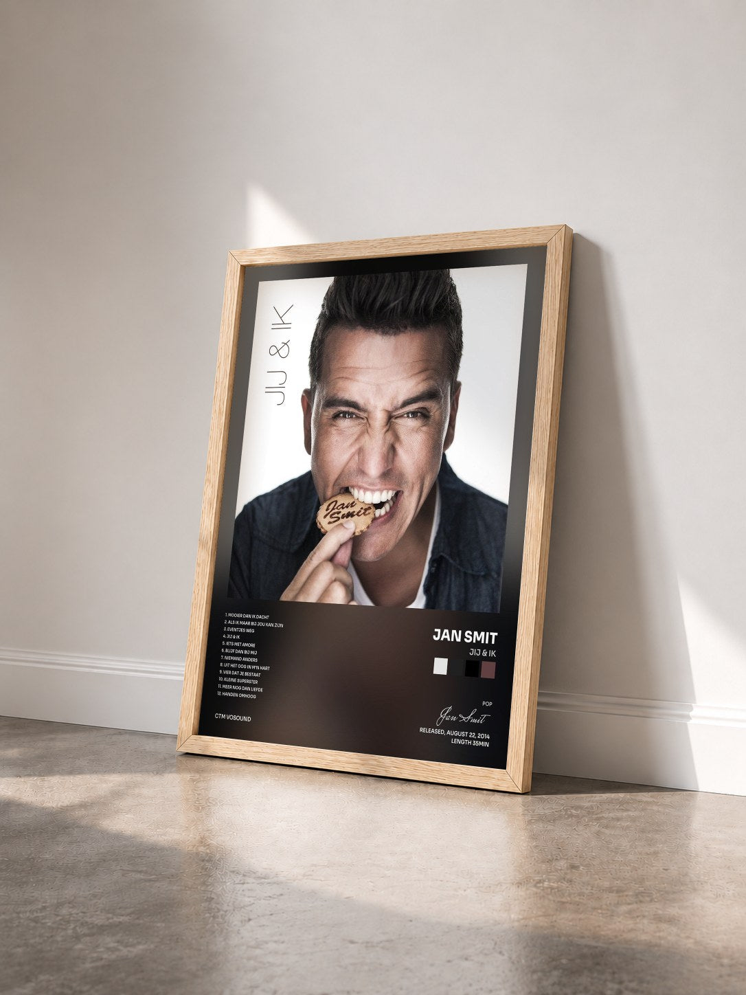 #bois Tableau de l'album Jij & Ik de Jan Smit vu de trois quarts, cadre en bois brut