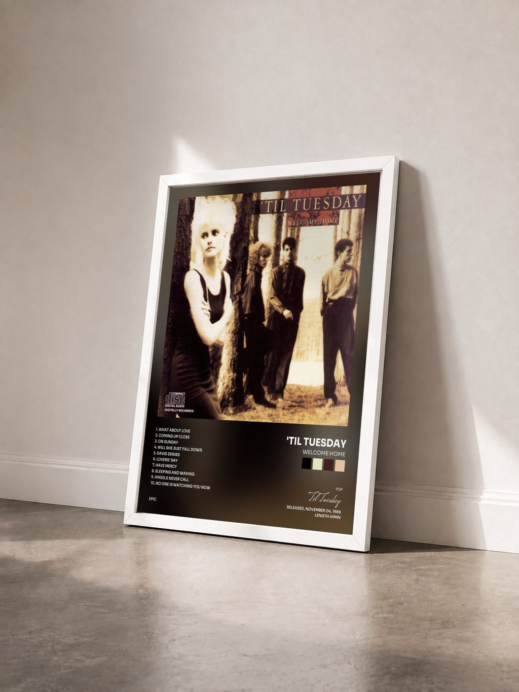 #blanc Tableau de l'album Welcome Home de 'Til Tuesday vu de trois quarts, cadre blanc