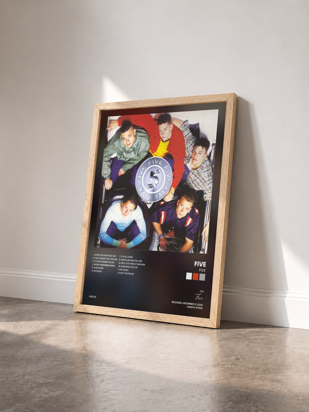 #bois Tableau de l'album Five de Five vu de trois quarts, cadre en bois brut