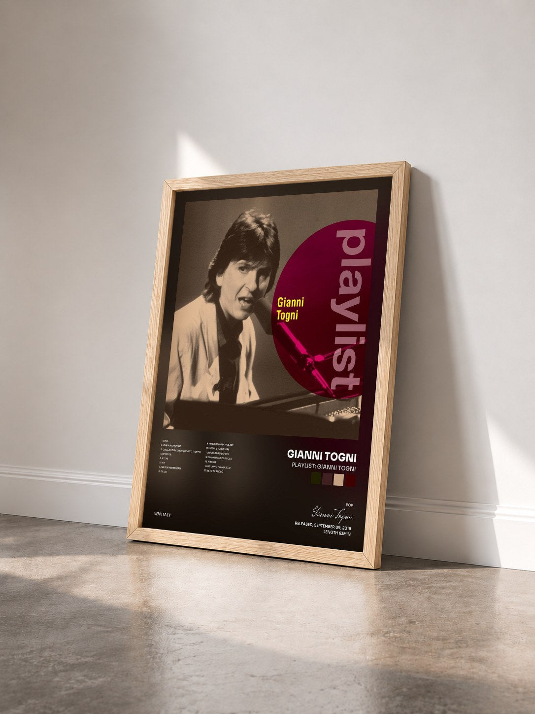#bois Tableau de l'album Playlist: Gianni Togni de Gianni Togni vu de trois quarts, cadre en bois brut