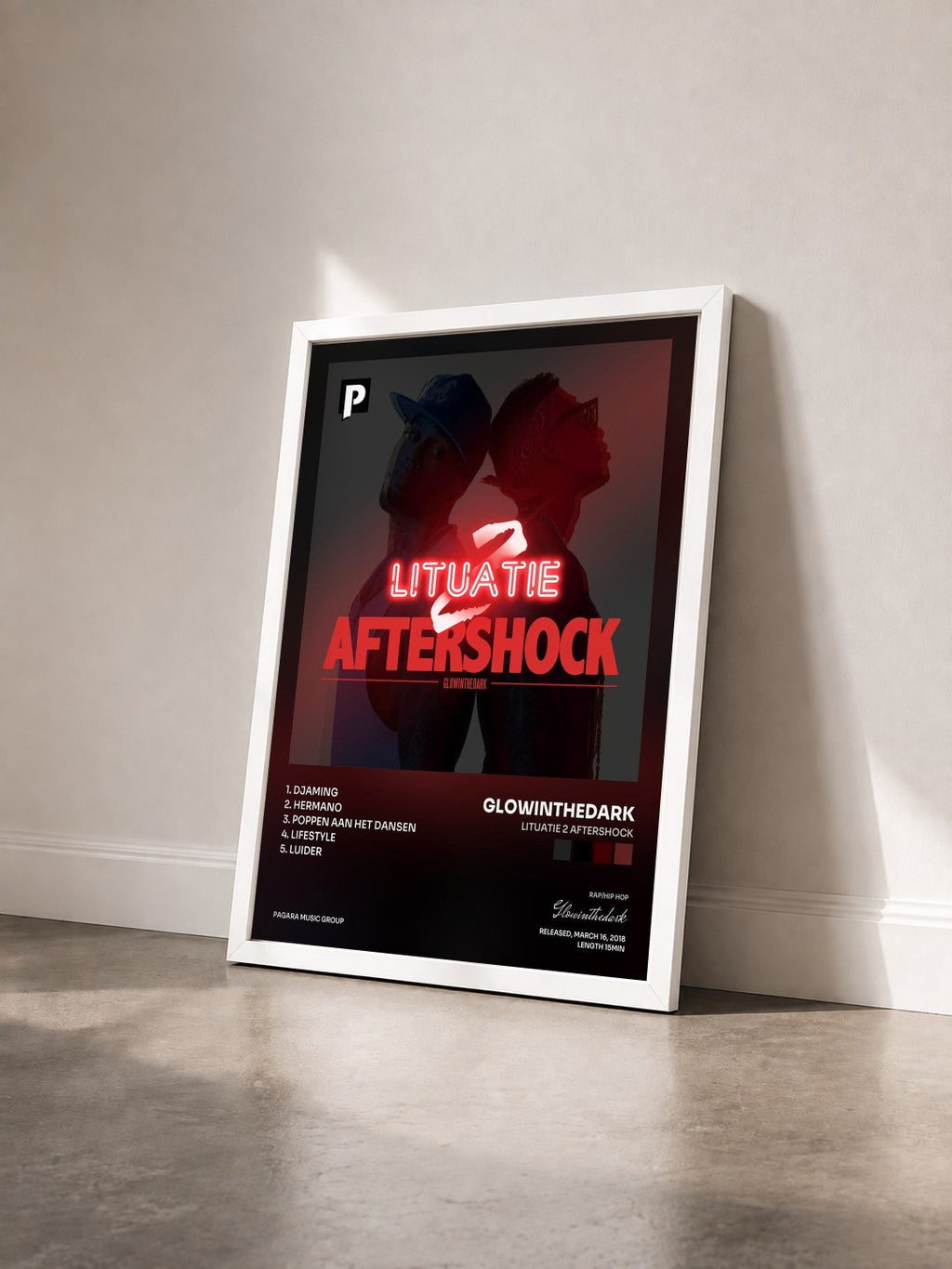#blanc Tableau de l'album Lituatie 2 Aftershock de Glowinthedark vu de trois quarts, cadre blanc
