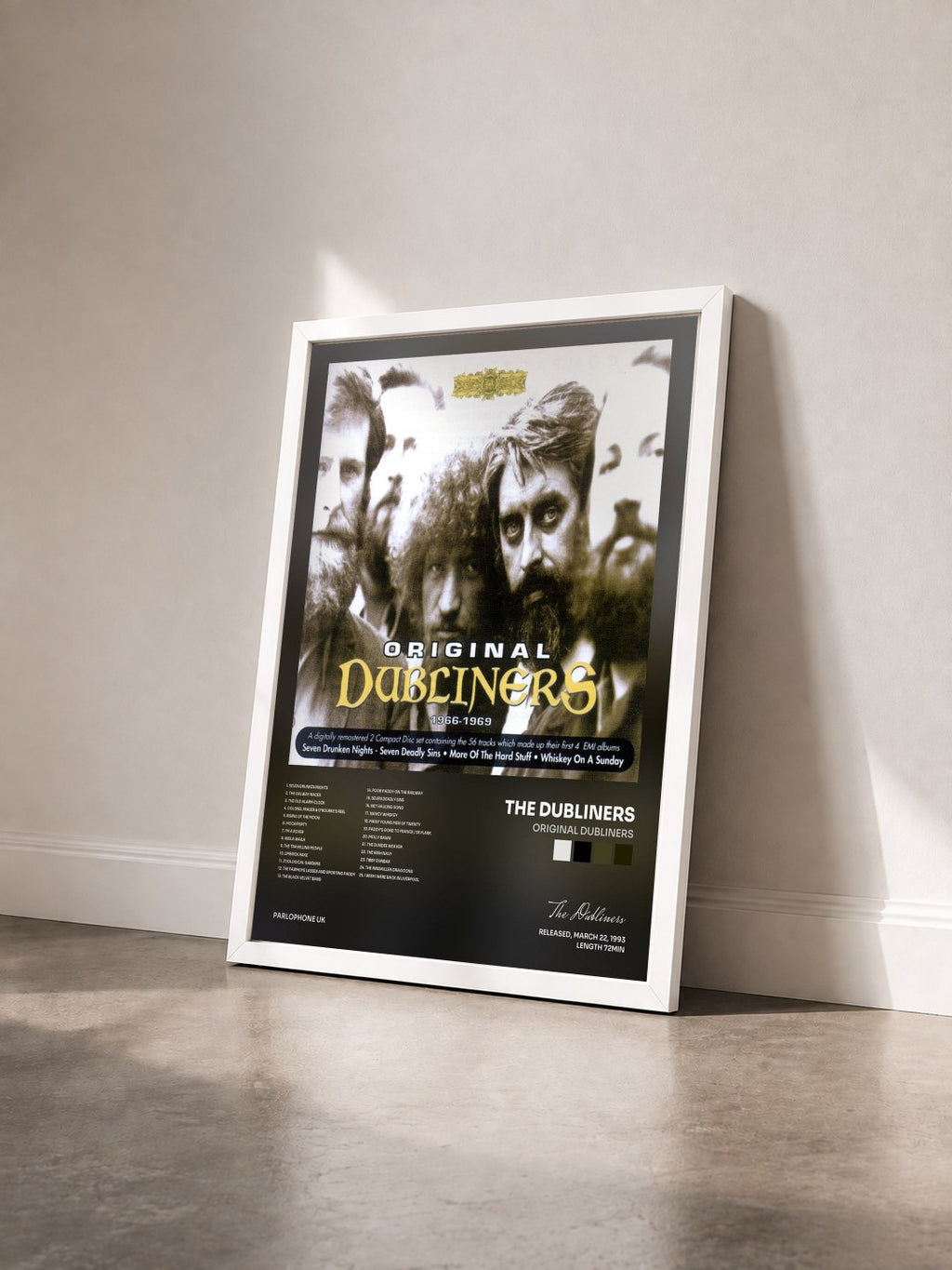 #blanc Tableau de l'album Original Dubliners de The Dubliners vu de trois quarts, cadre blanc
