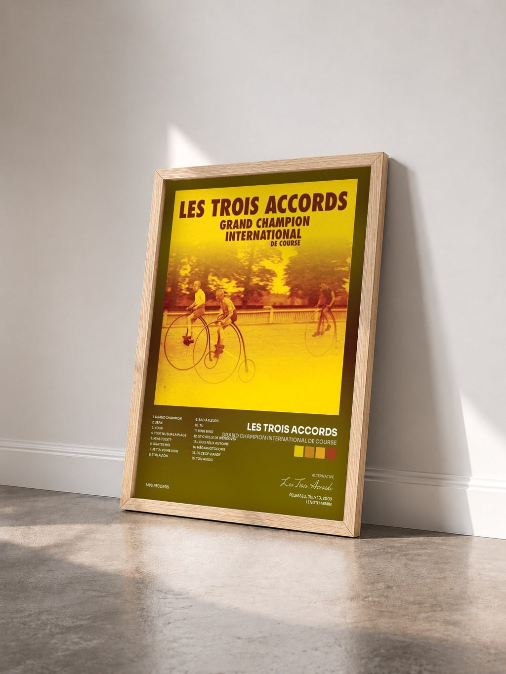 #bois Tableau de l'album Grand champion international de course de Les Trois Accords vu de trois quarts, cadre en bois brut