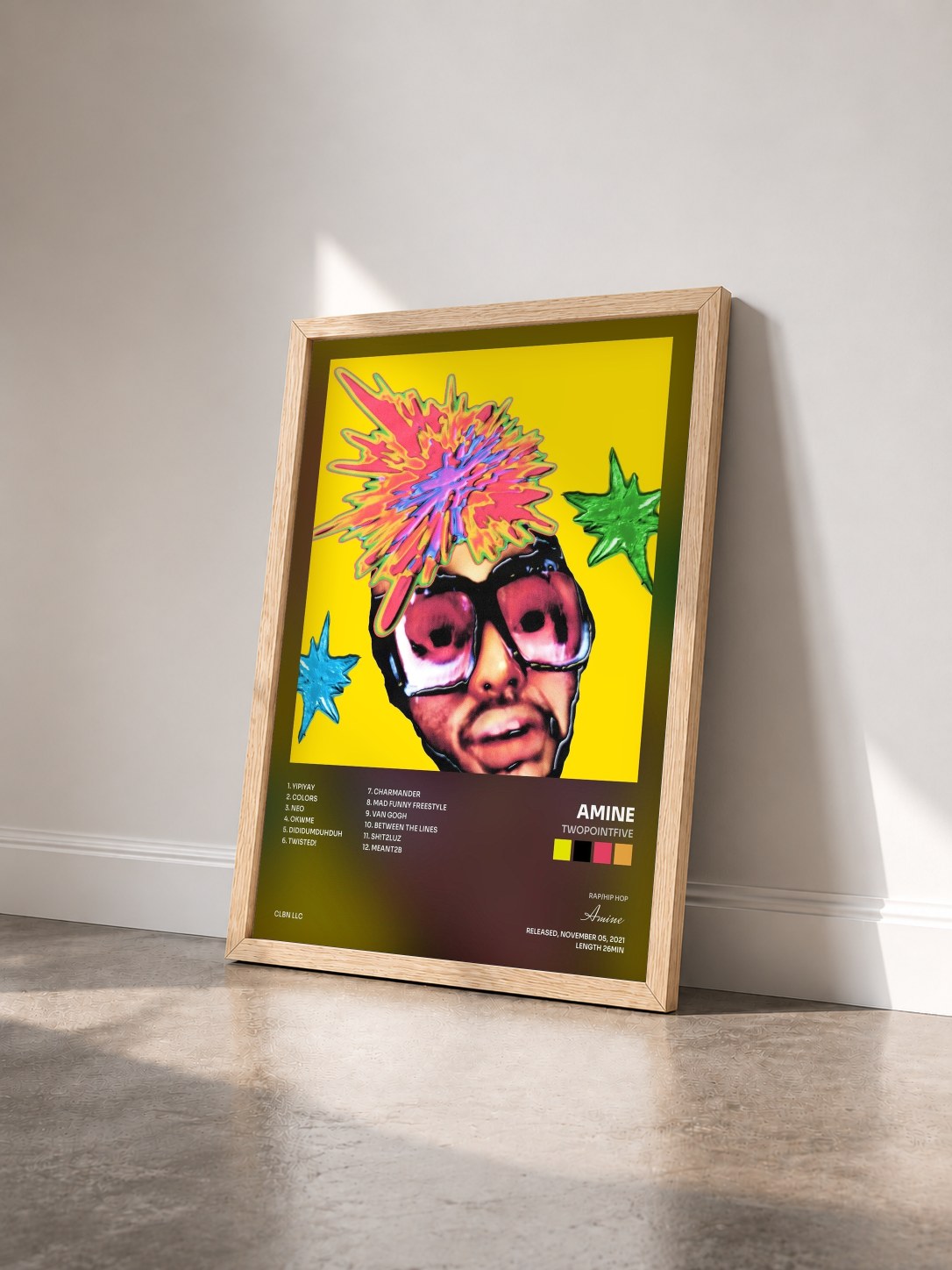 #bois Tableau de l'album TWOPOINTFIVE de Amine vu de trois quarts, cadre en bois brut