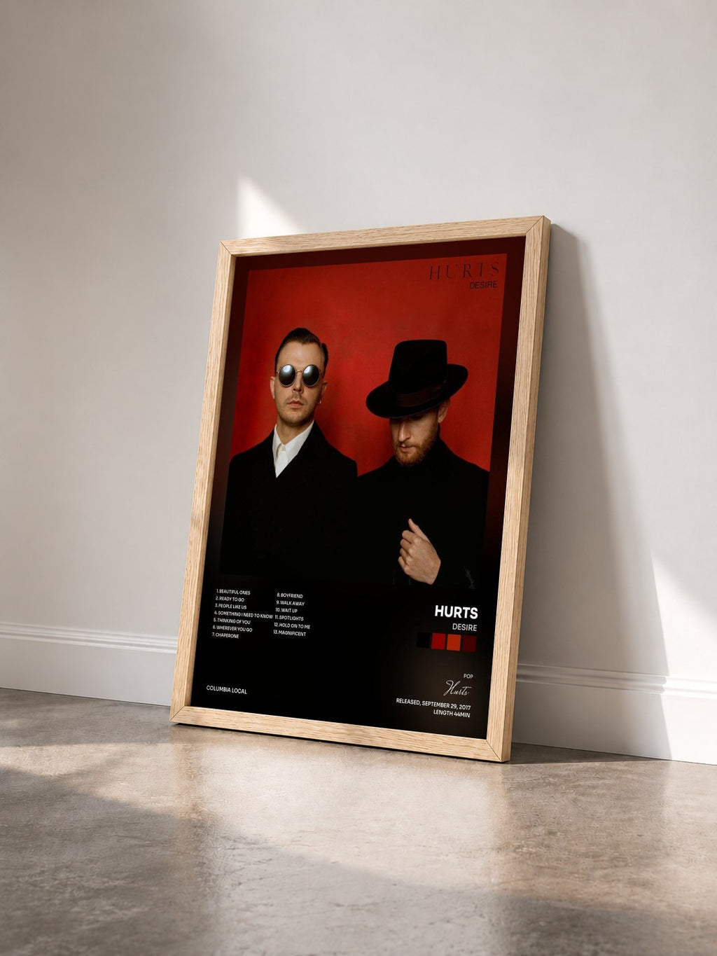 #bois Tableau de l'album Desire de Hurts vu de trois quarts, cadre en bois brut