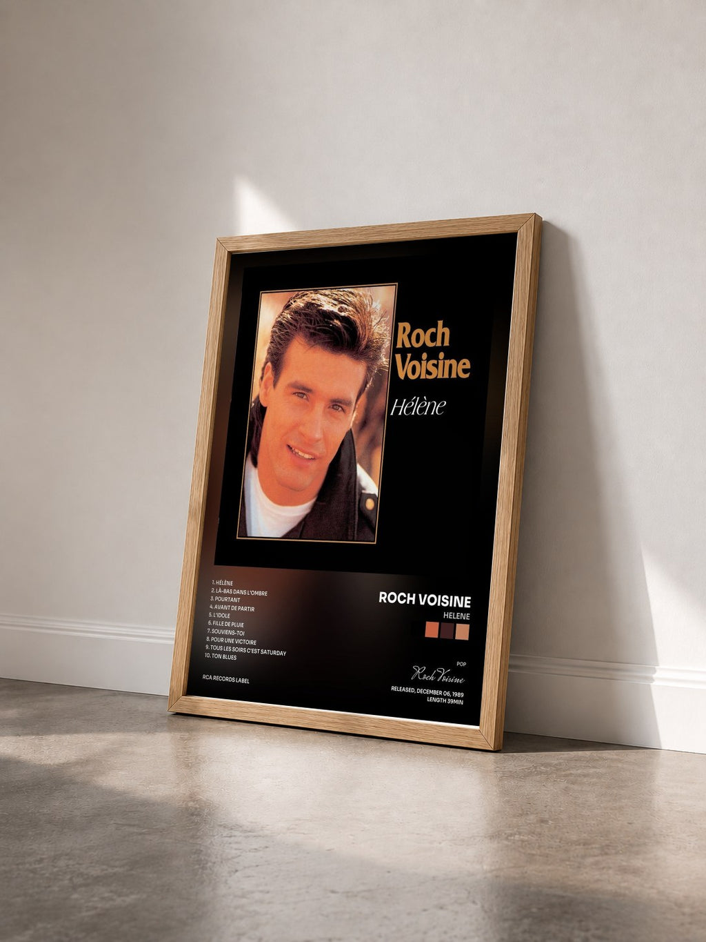 #bois Tableau de l'album Helene de Roch Voisine vu de trois quarts, cadre en bois brut