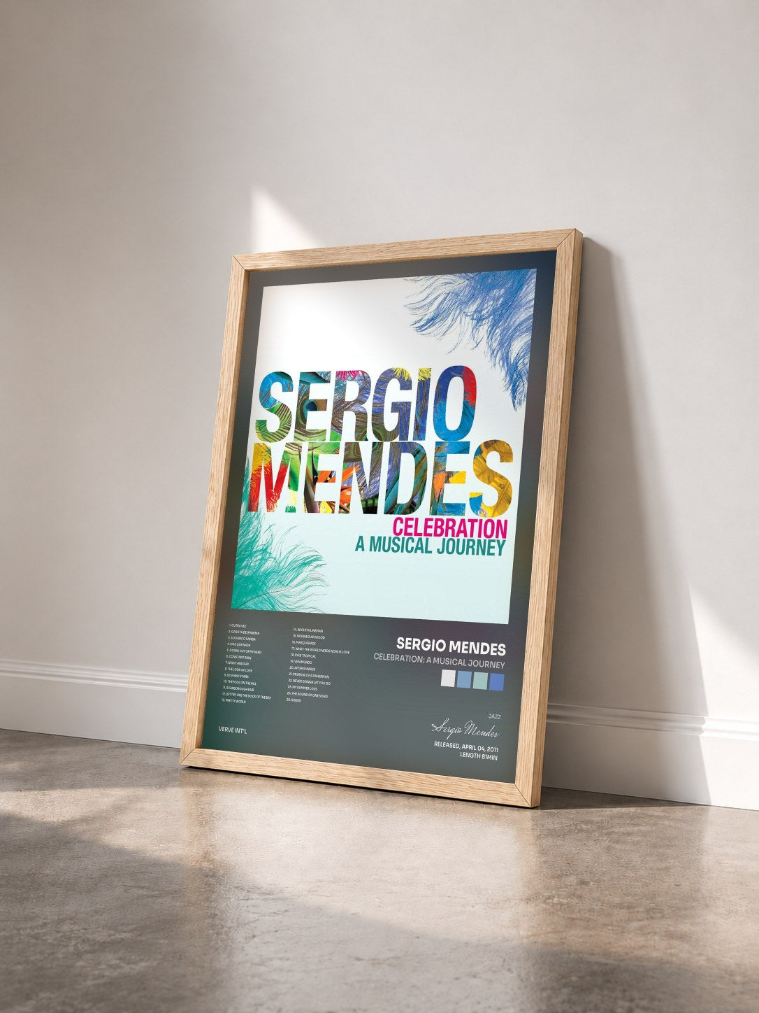 #bois Tableau de l'album Celebration: A Musical Journey de Sergio Mendes vu de trois quarts, cadre en bois brut