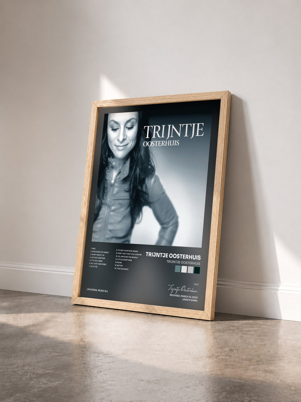 #bois Tableau de l'album Trijntje Oosterhuis de Trijntje Oosterhuis vu de trois quarts, cadre en bois brut