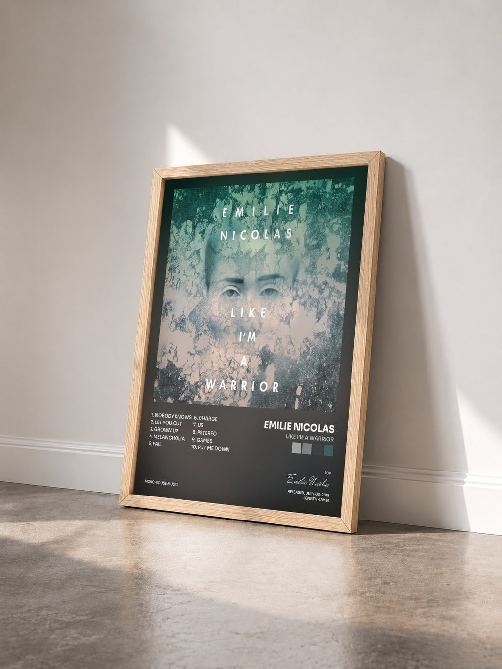 #bois Tableau de l'album Like I'm a Warrior de Emilie Nicolas vu de trois quarts, cadre en bois brut