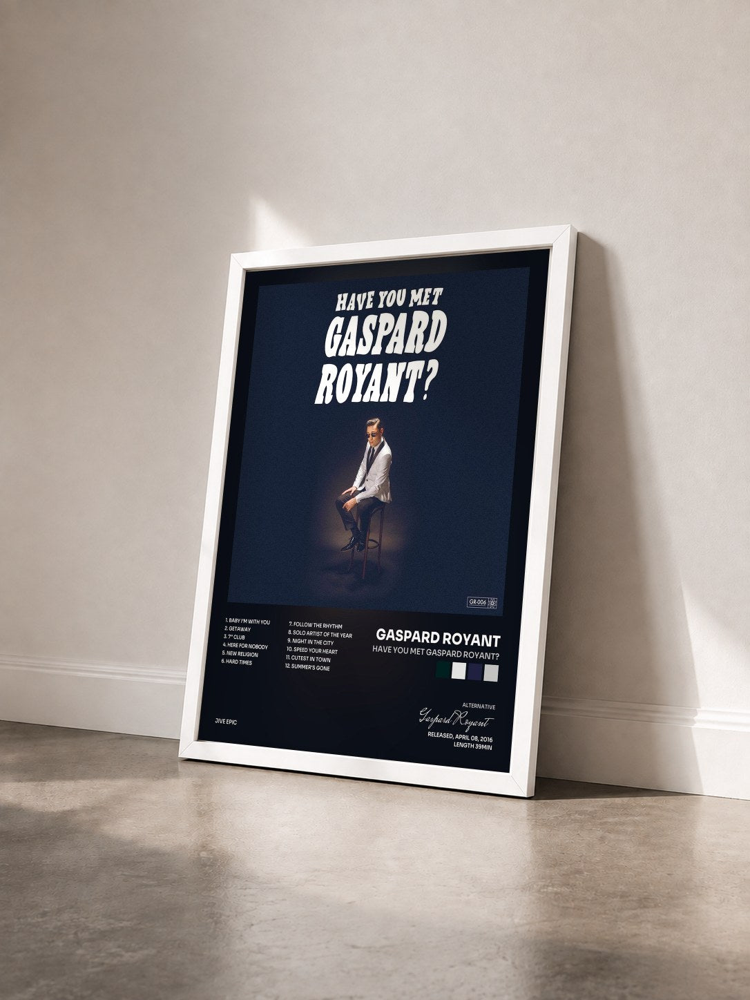 #blanc Tableau de l'album Have You Met Gaspard Royant? de Gaspard Royant vu de trois quarts, cadre blanc
