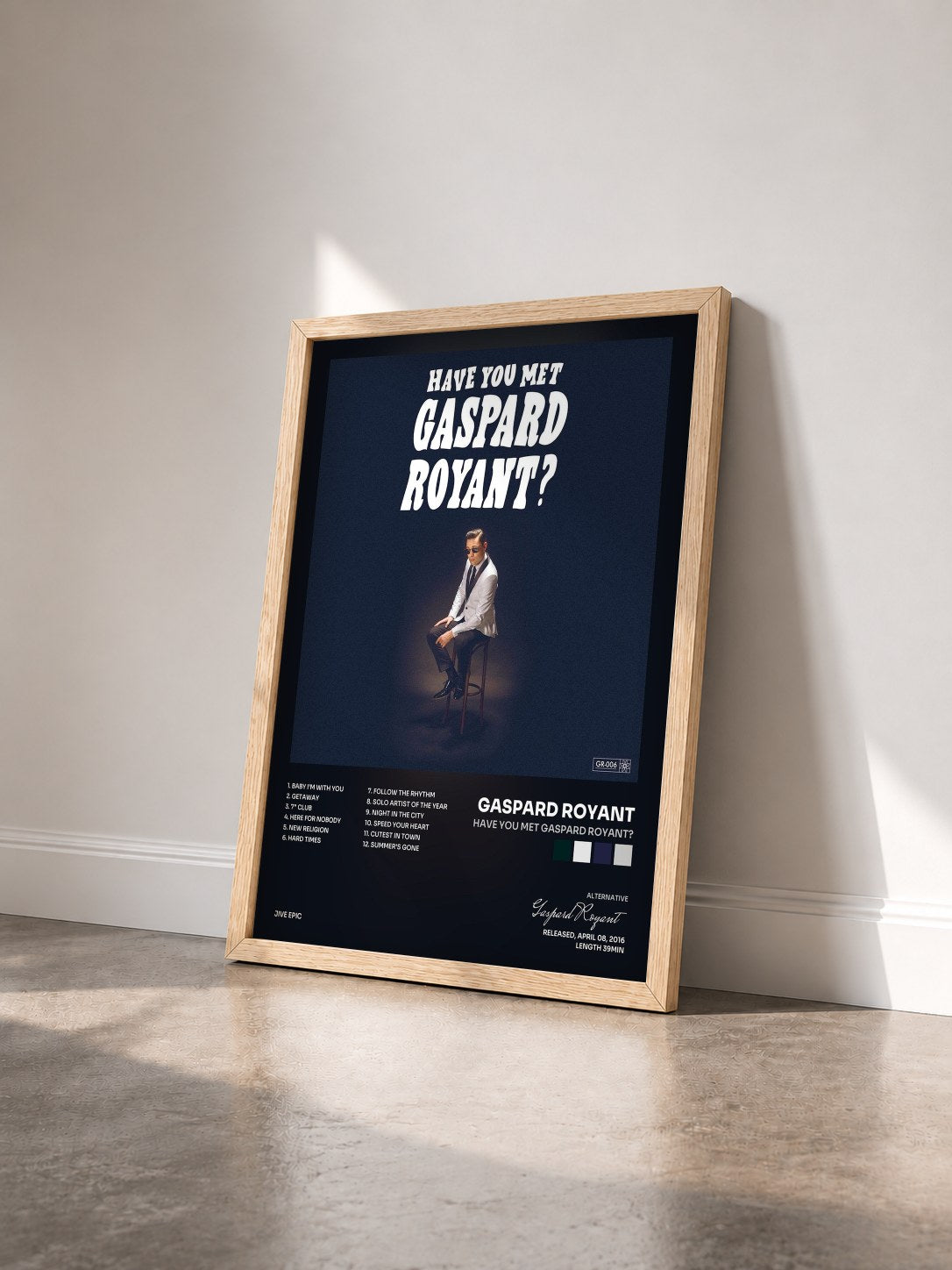 #bois Tableau de l'album Have You Met Gaspard Royant? de Gaspard Royant vu de trois quarts, cadre en bois brut