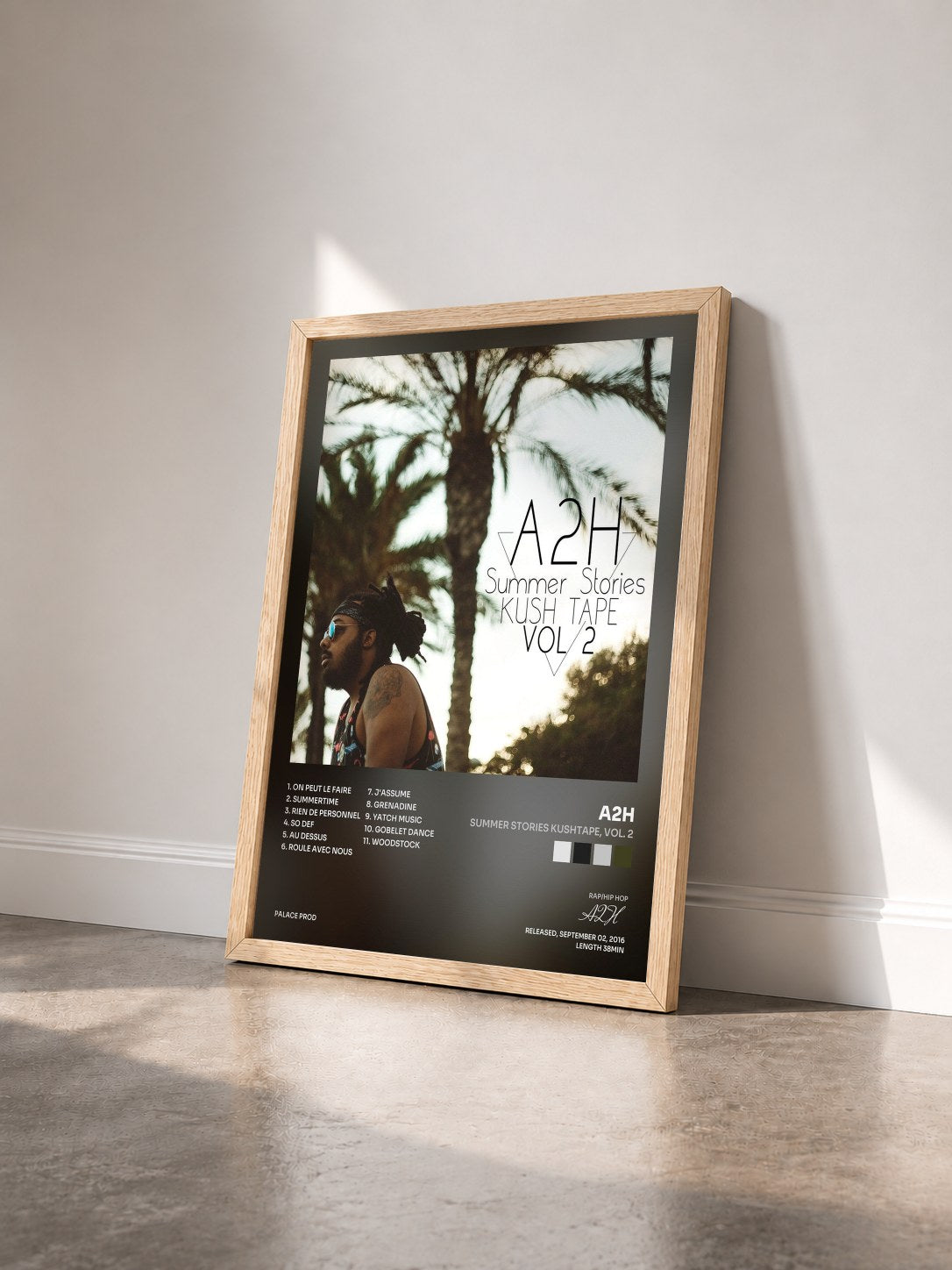 #bois Tableau de l'album Summer Stories Kushtape, Vol. 2 de A2H vu de trois quarts, cadre en bois brut