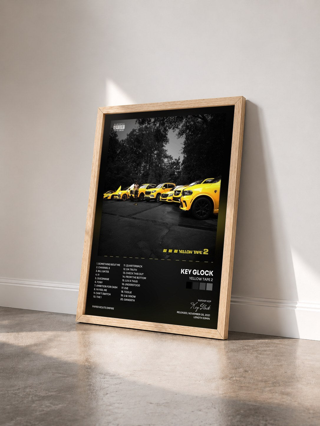 #bois Tableau de l'album Yellow Tape 2 de Key Glock vu de trois quarts, cadre en bois brut
