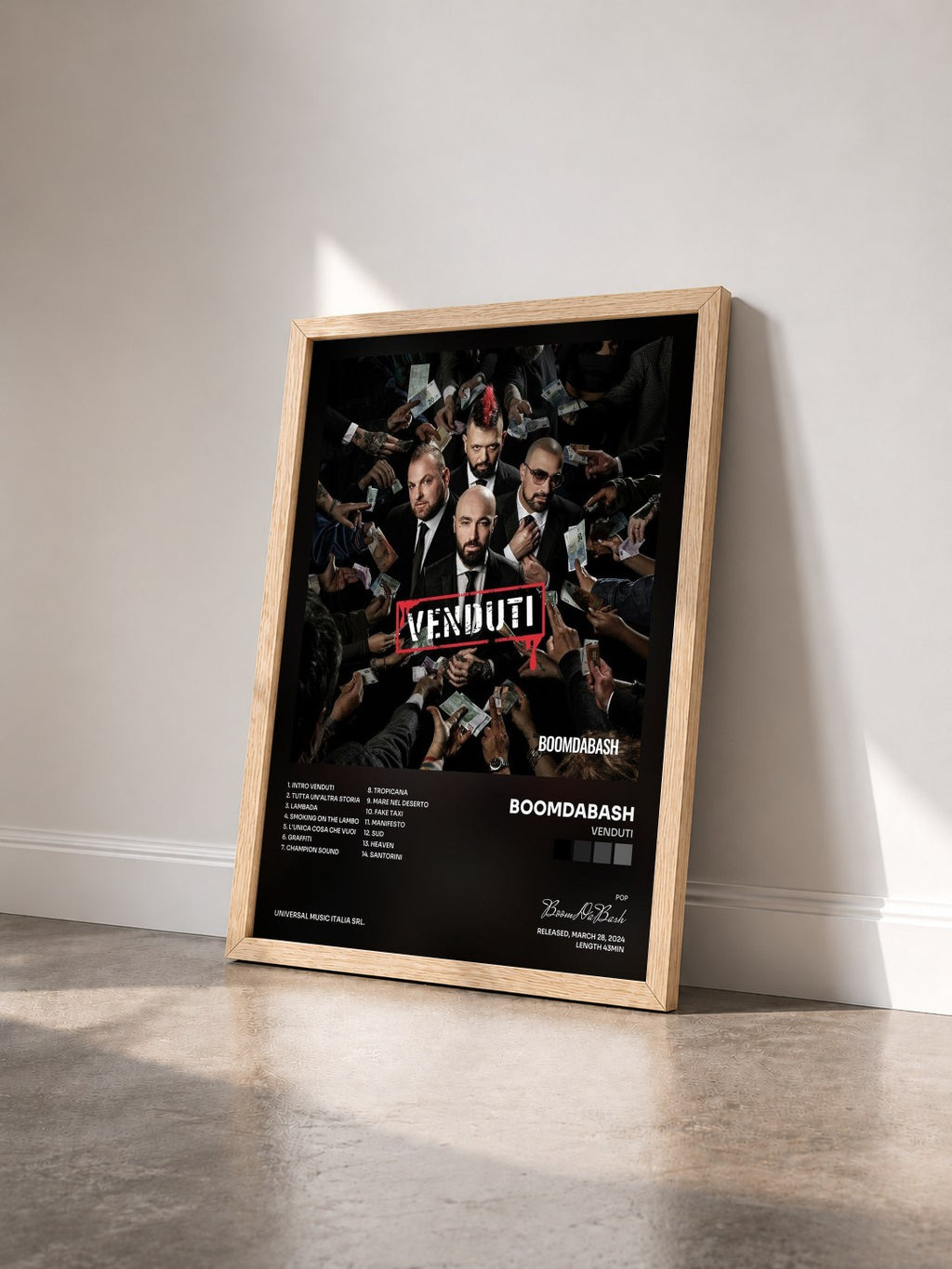 #bois Tableau de l'album Venduti de BoomDaBash vu de trois quarts, cadre en bois brut