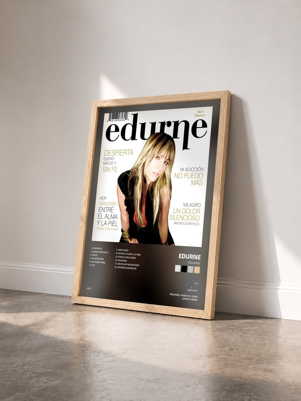 #bois Tableau de l'album Edurne de edurne vu de trois quarts, cadre en bois brut