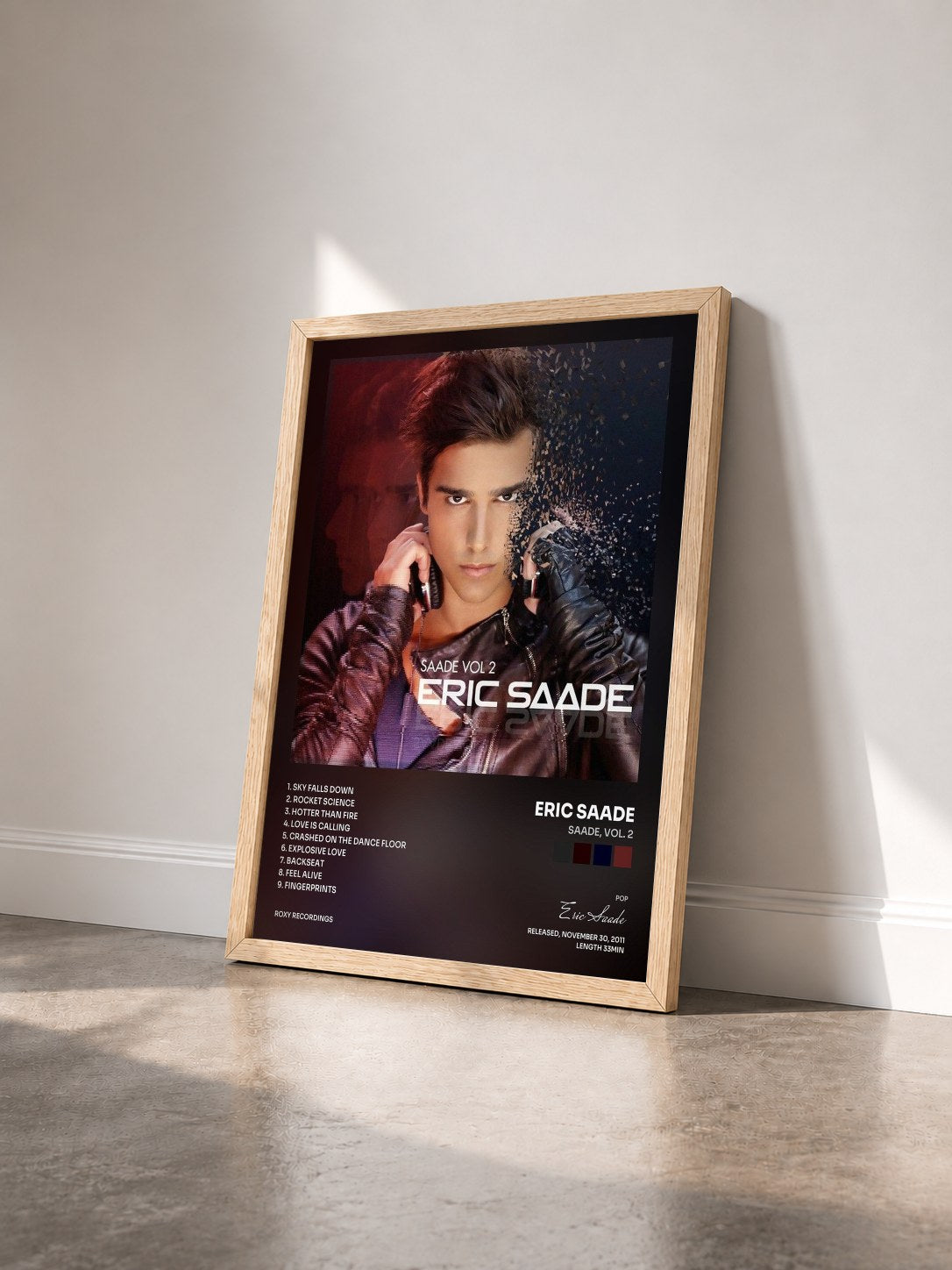 #bois Tableau de l'album Saade, Vol. 2 de Eric Saade vu de trois quarts, cadre en bois brut