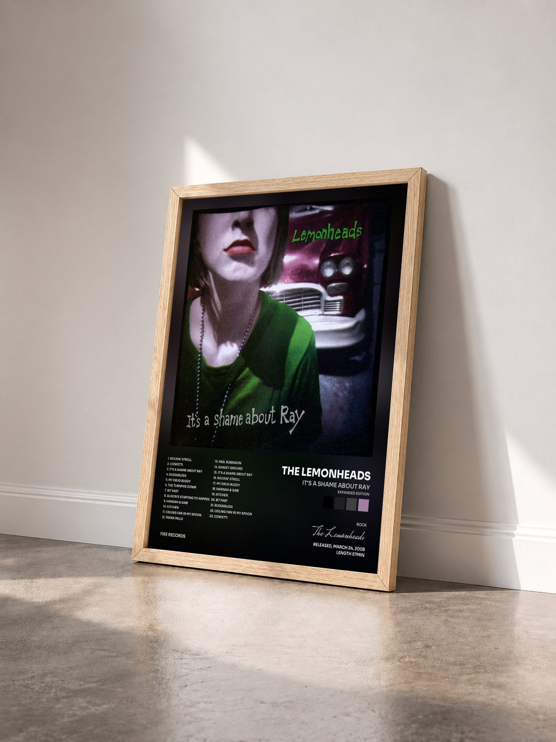 #bois Tableau de l'album It's a Shame About Ray (Expanded Edition) de The Lemonheads vu de trois quarts, cadre en bois brut