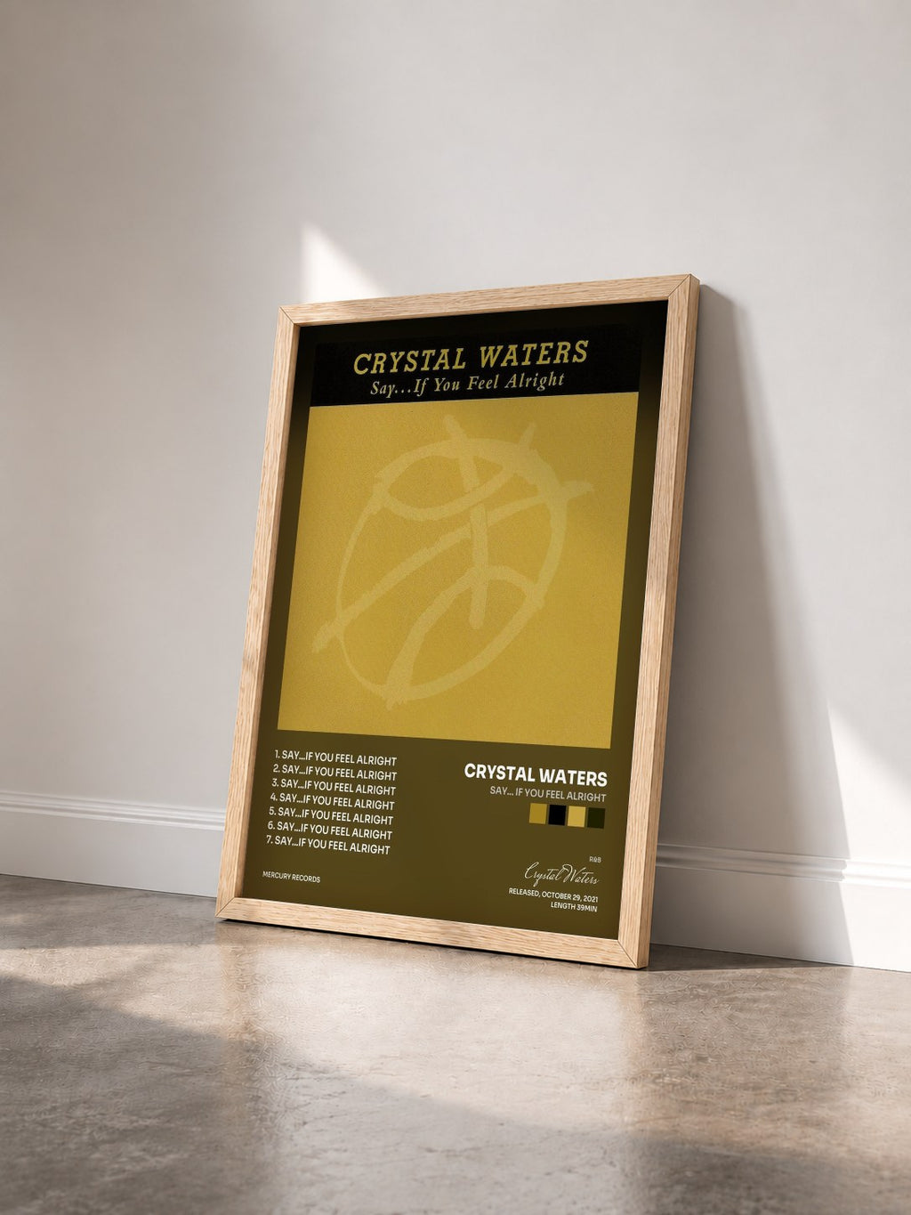 #bois Tableau de l'album Say... If You Feel Alright de Crystal Waters vu de trois quarts, cadre en bois brut
