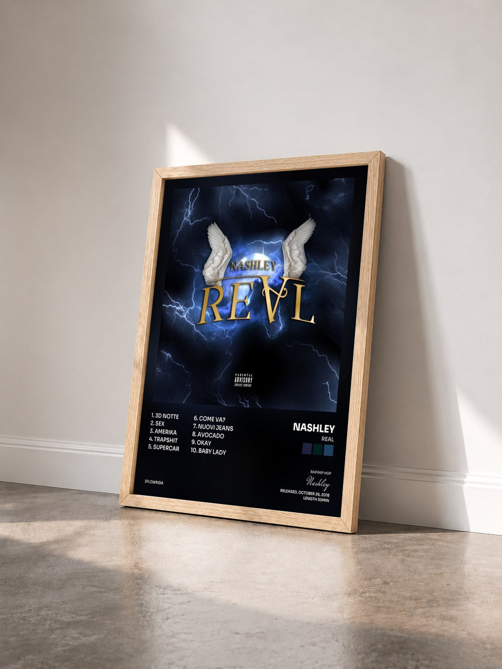 #bois Tableau de l'album Real de Nashley vu de trois quarts, cadre en bois brut