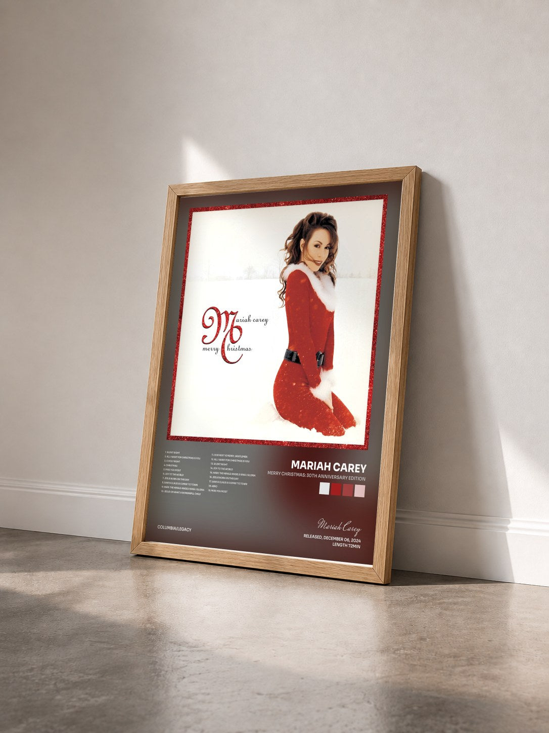 #bois Tableau de l'album Merry Christmas: 30th Anniversary Edition de Mariah Carey vu de trois quarts, cadre en bois brut