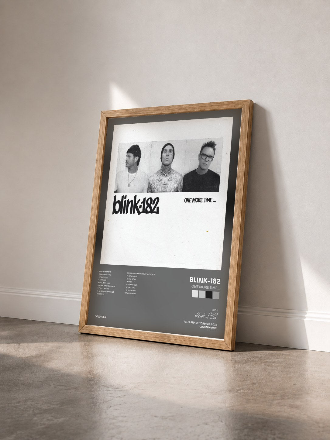 #bois Tableau de l'album ONE MORE TIME... de blink-182 vu de trois quarts, cadre en bois brut