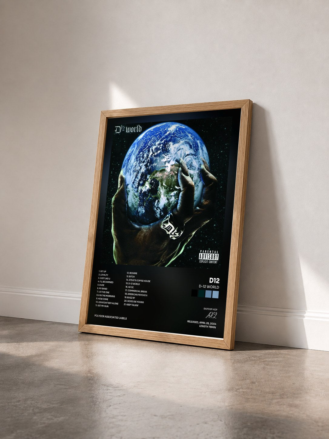 #bois Tableau de l'album D-12 World de D12 vu de trois quarts, cadre en bois brut