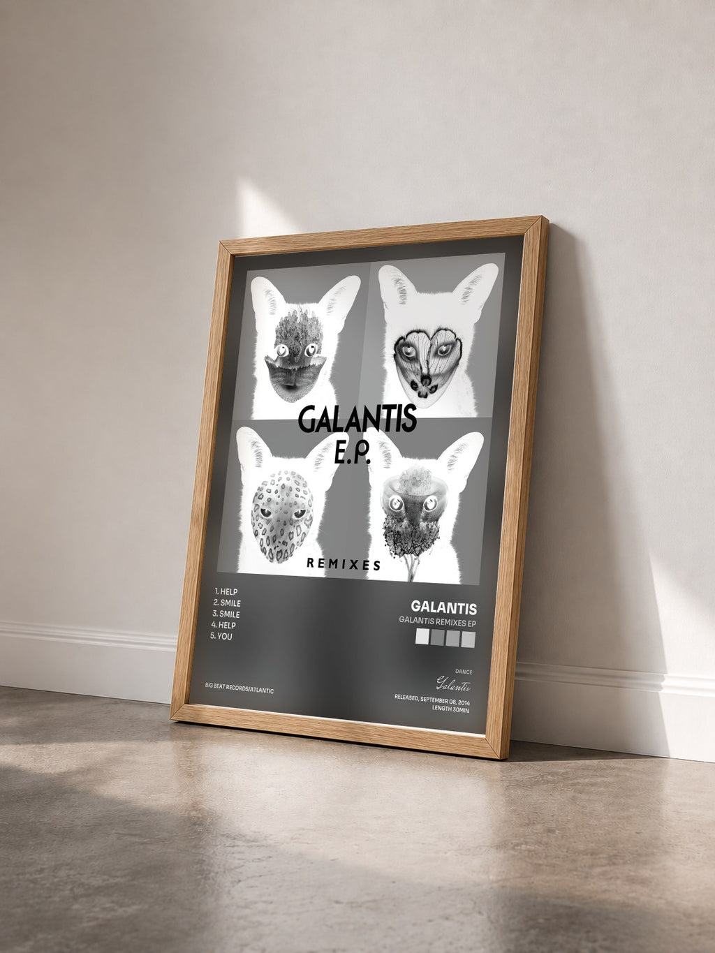 #bois Tableau de l'album Galantis Remixes EP de Galantis vu de trois quarts, cadre en bois brut