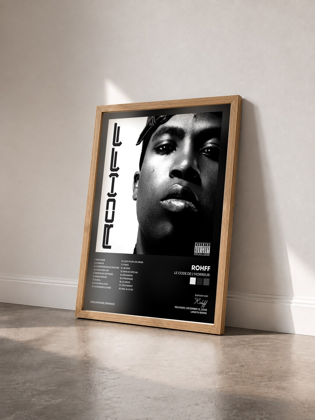 #bois Tableau de l'album Le Code De L'horreur de Rohff vu de trois quarts, cadre en bois brut