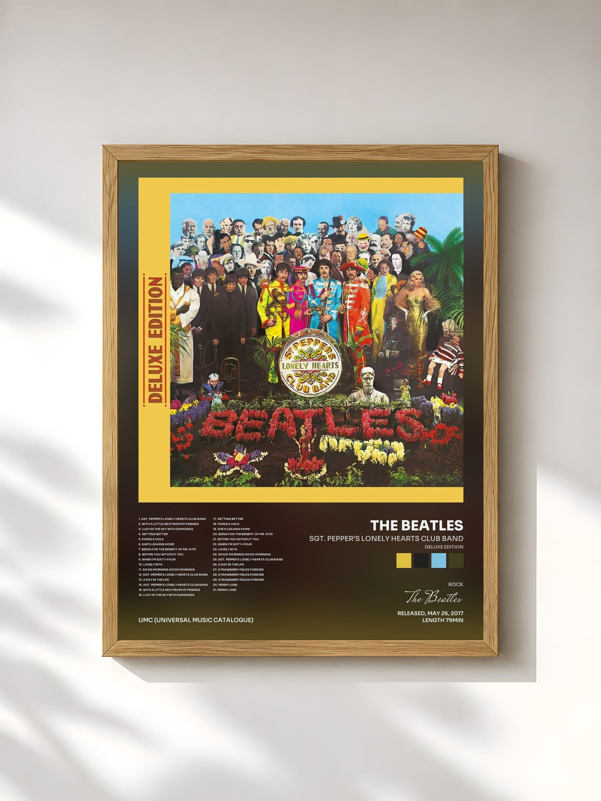 #bois Tableau de l'album Sgt. Pepper's Lonely Hearts Club Band (Deluxe Edition) de The Beatles, cadre en bois brut, imprimé et encadré en France