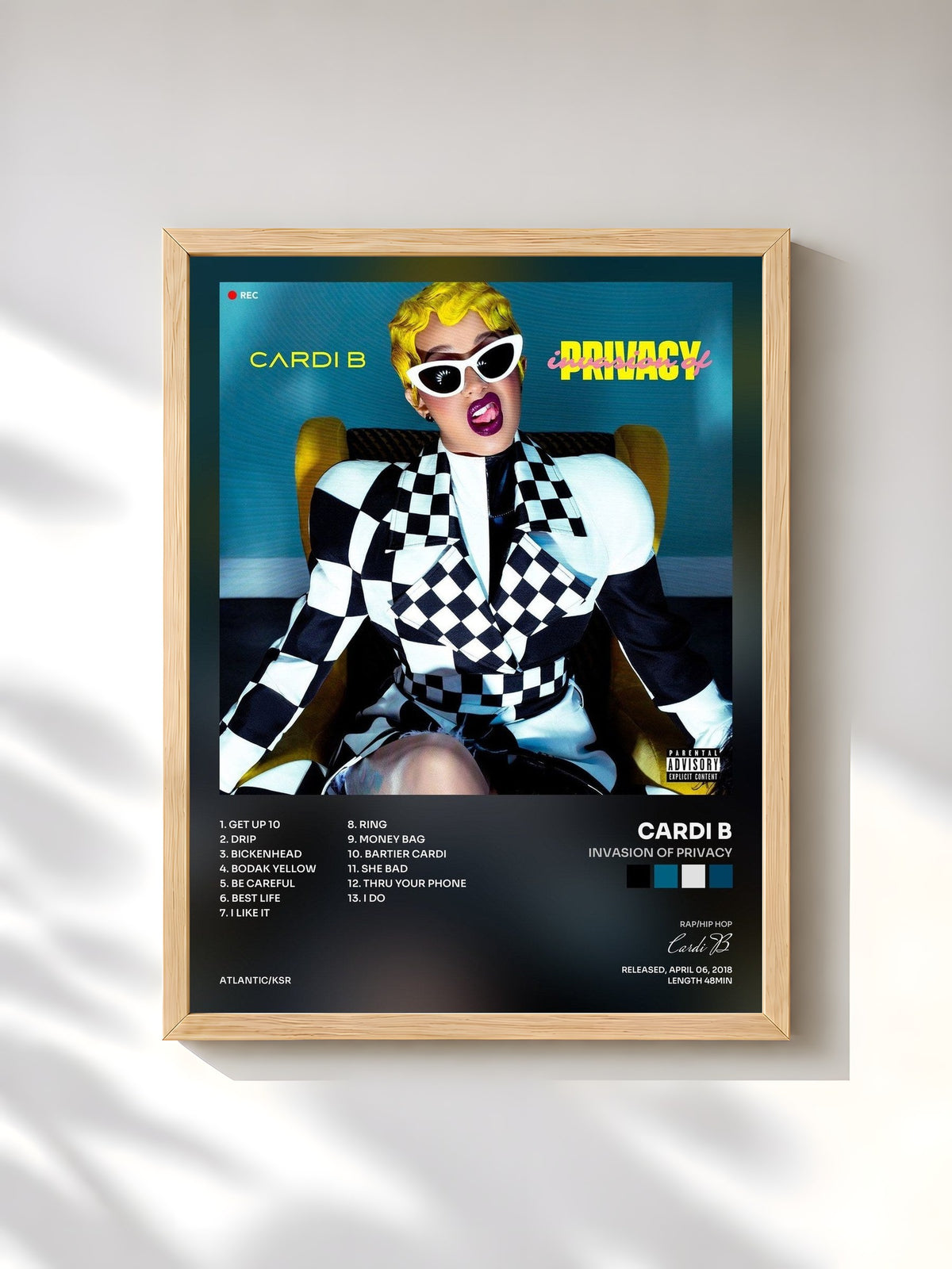 #bois Tableau de l'album Invasion of Privacy de Cardi B, cadre en bois brut, imprimé et encadré en France